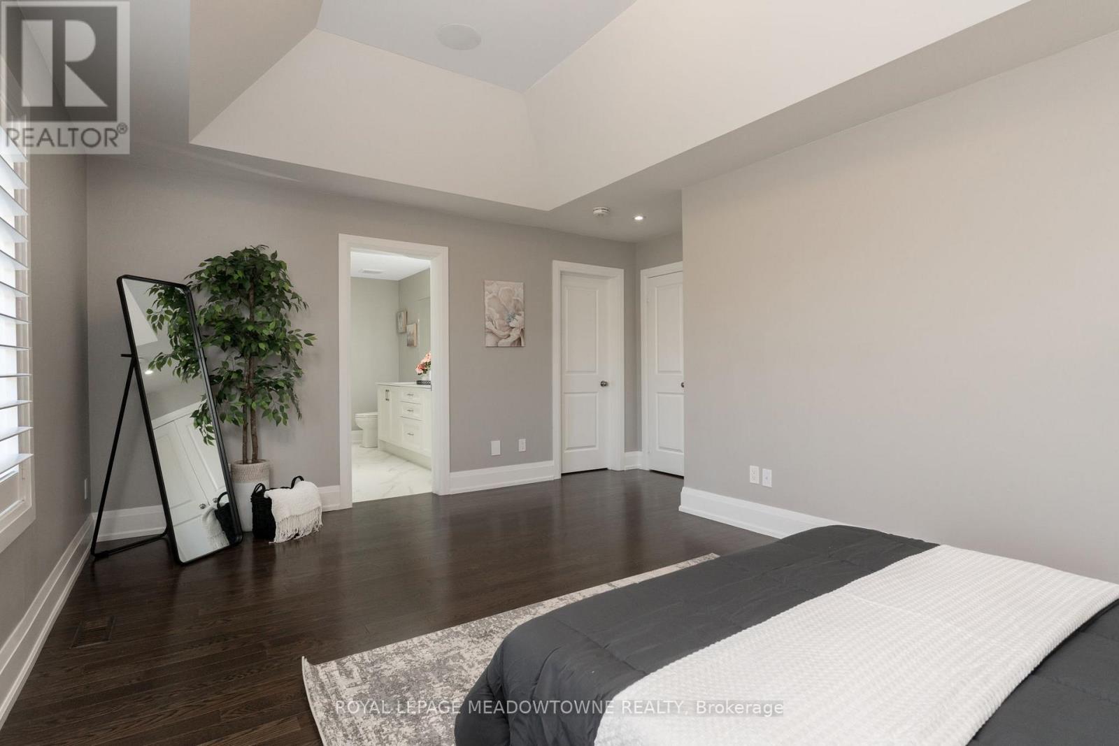 Photo 22 of 67 West Branch Drive, Halton Hills ON