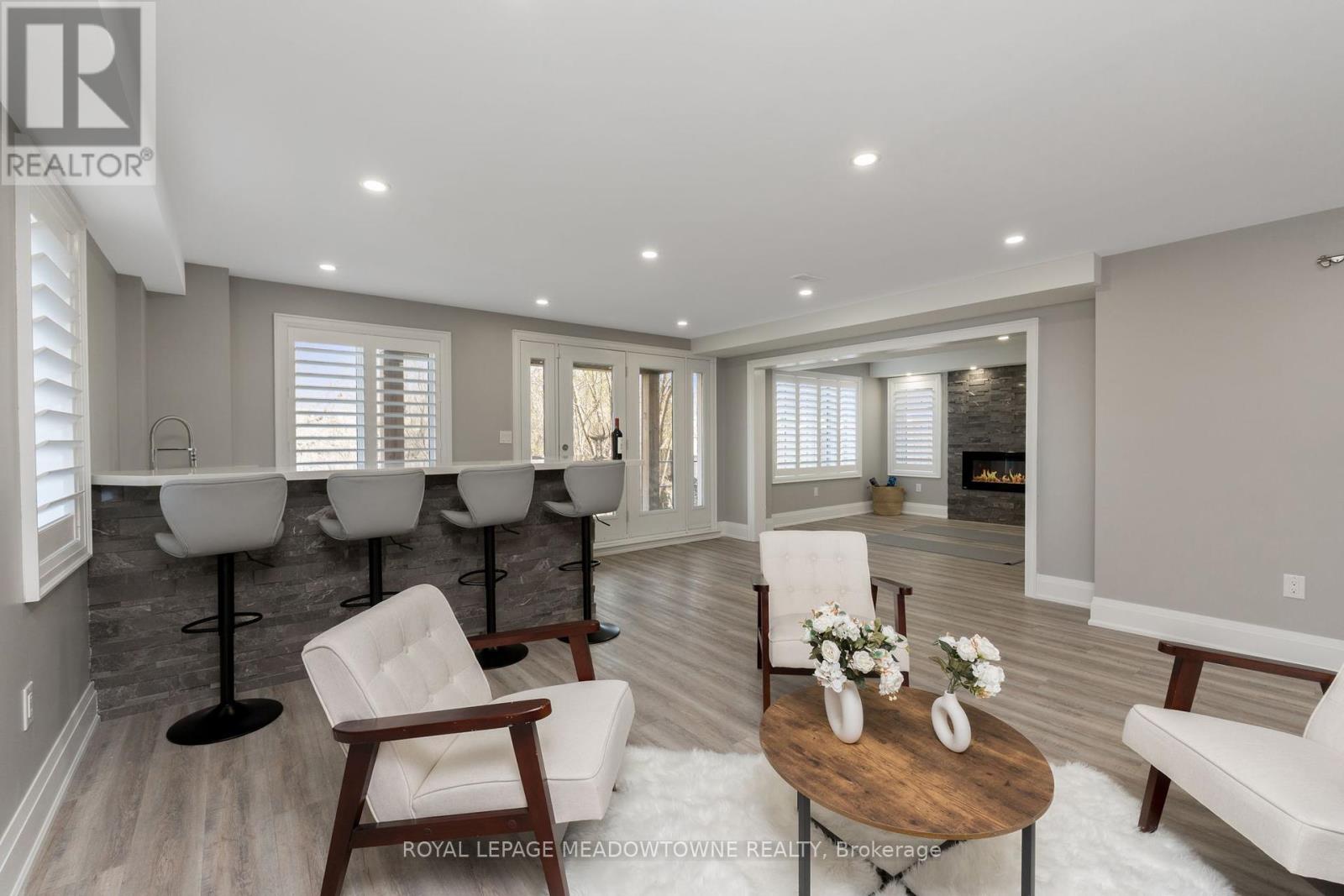 Photo 24 of 67 West Branch Drive, Halton Hills ON