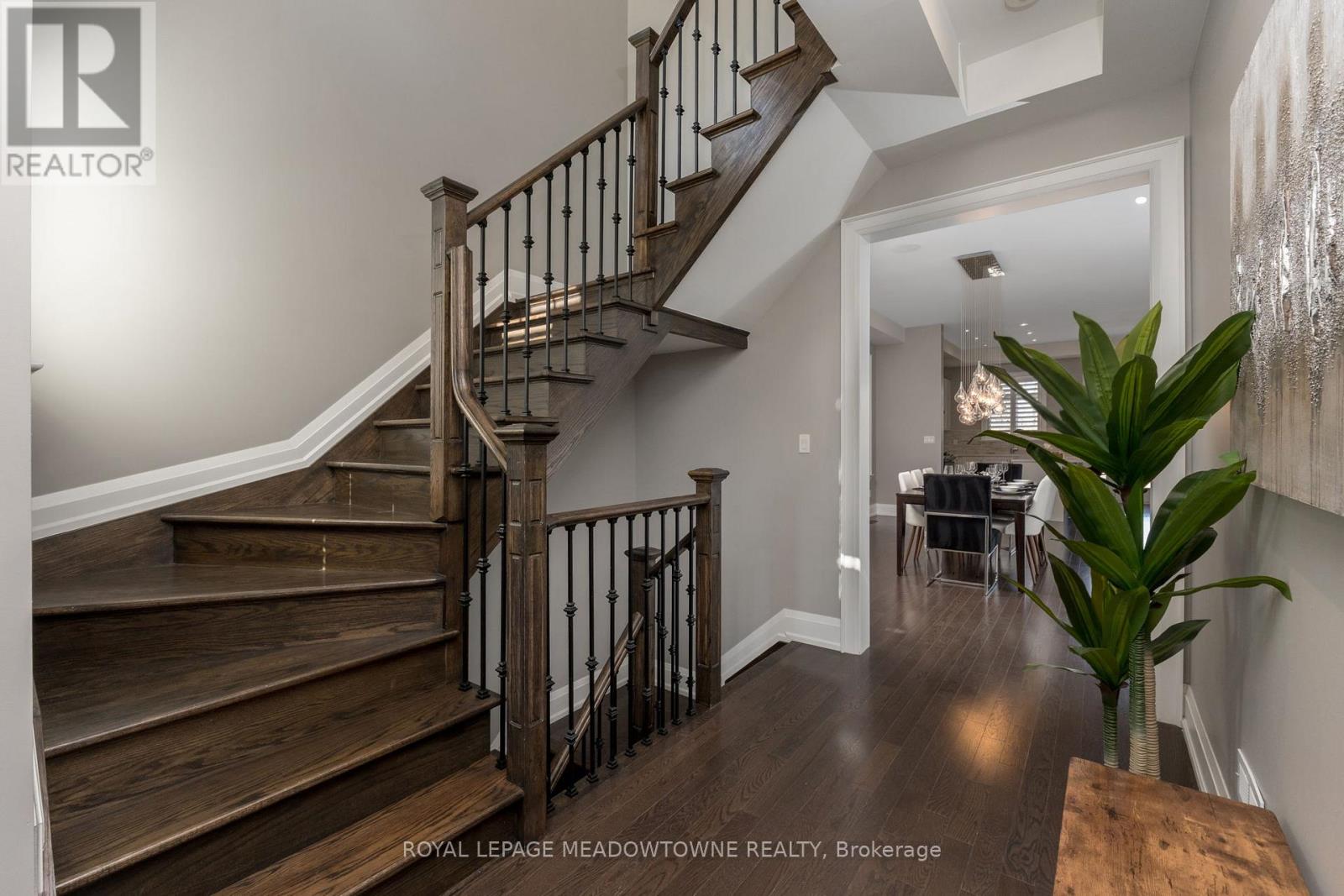Photo 21 of 67 West Branch Drive, Halton Hills ON