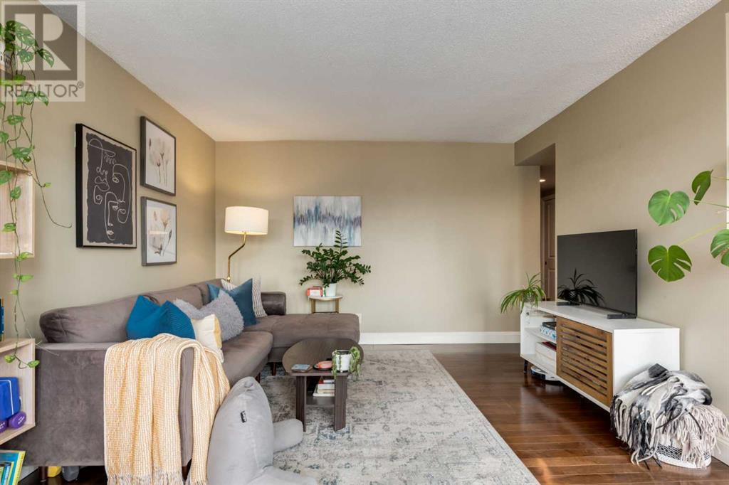 Single Family House for Sale in    Avenue SW Beltline Calgary 
