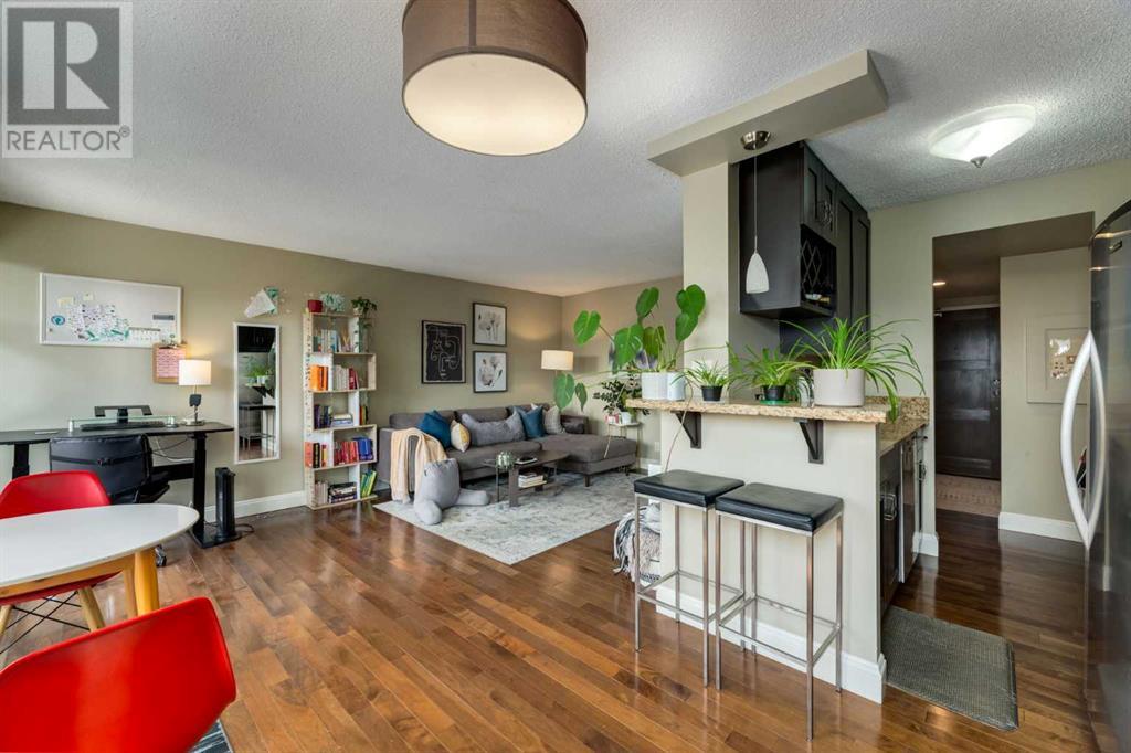 Single Family House for Sale in    Avenue SW Beltline Calgary 