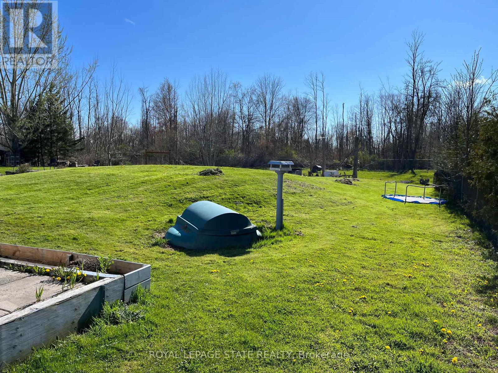 Photo 9 of 1572 North Shore Drive, Haldimand ON