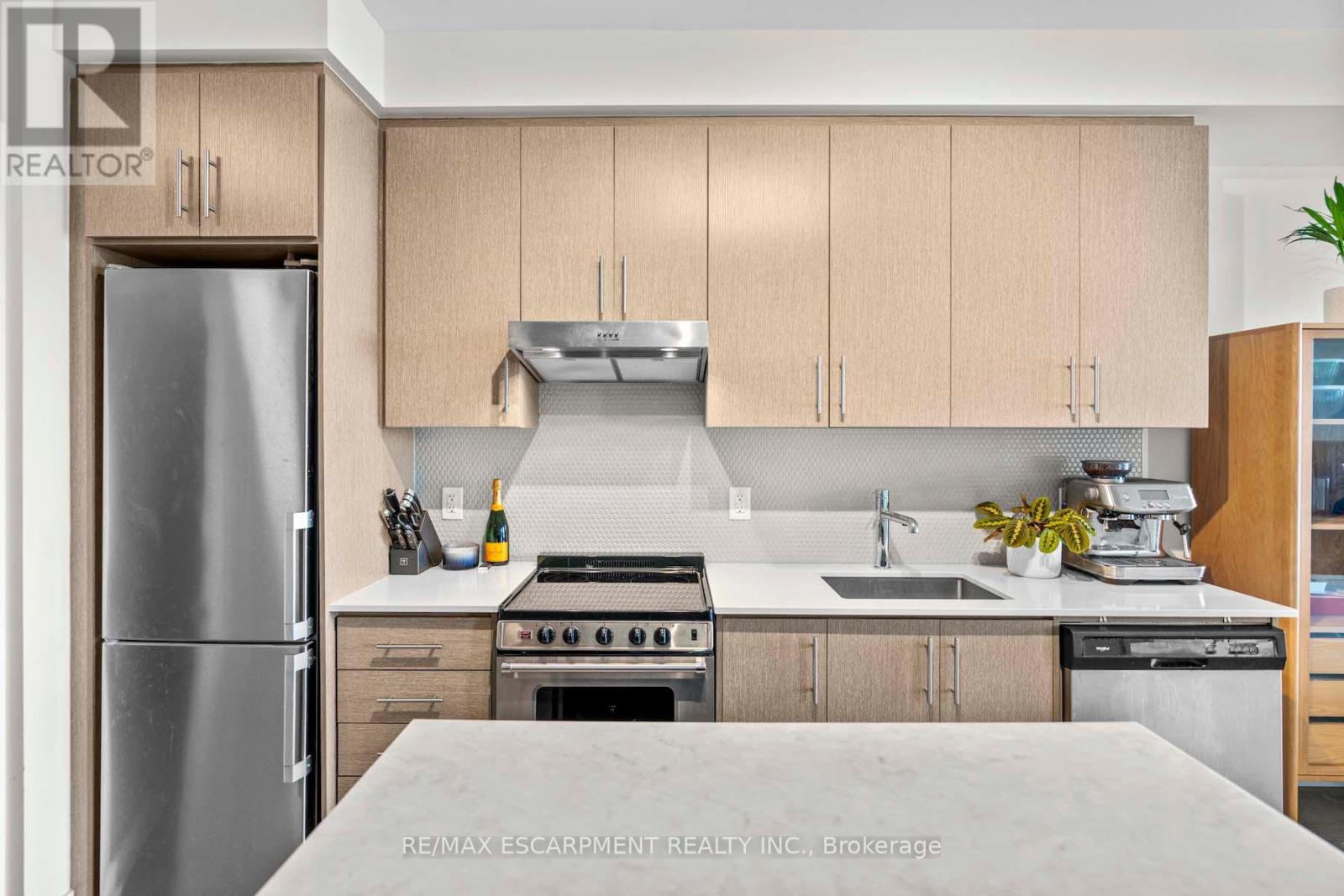 Photo 12 of 818 212 King William Street, Hamilton ON