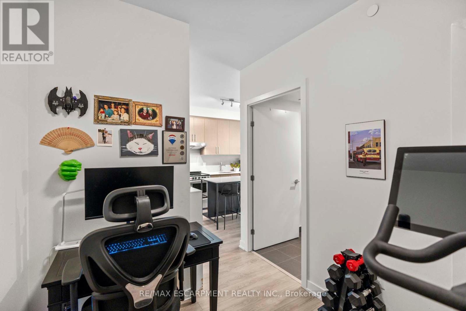 Photo 6 of 818 212 King William Street, Hamilton ON