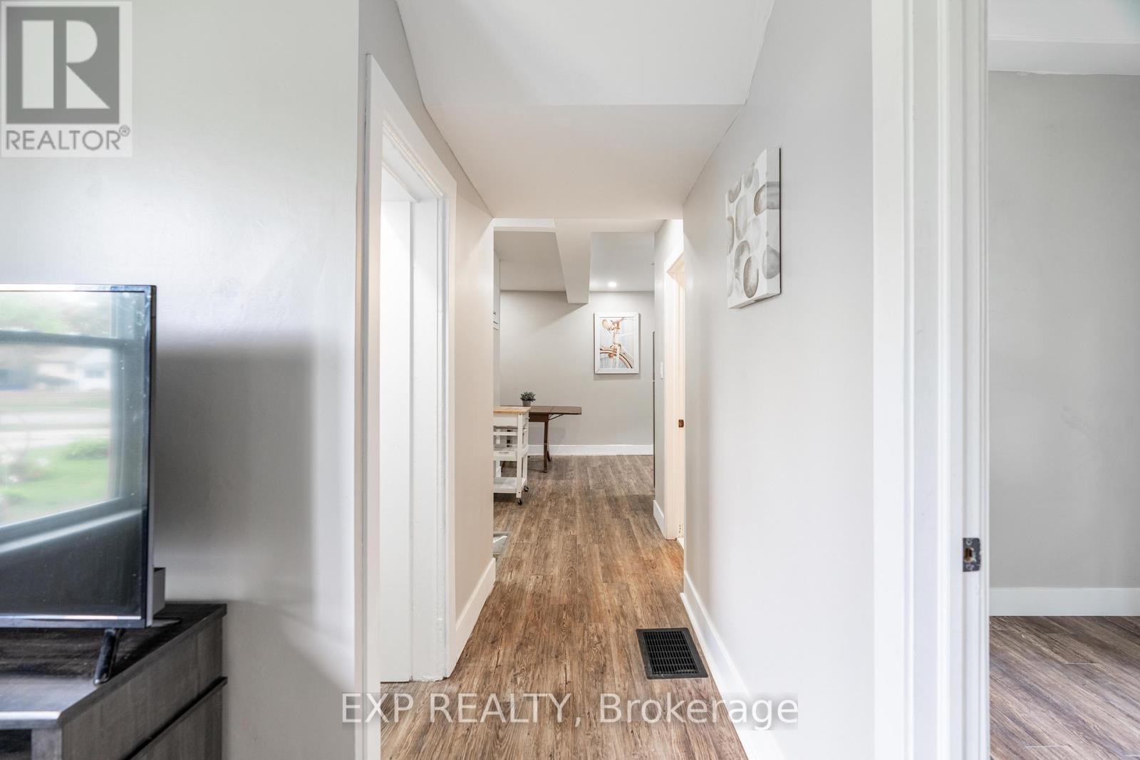 Photo 22 of 354 Spruce Street, London East ON