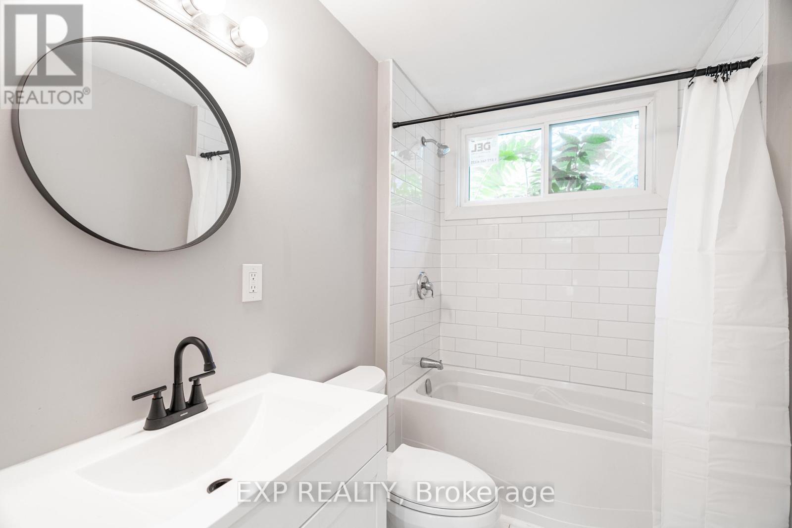 Photo 37 of 354 Spruce Street, London East ON