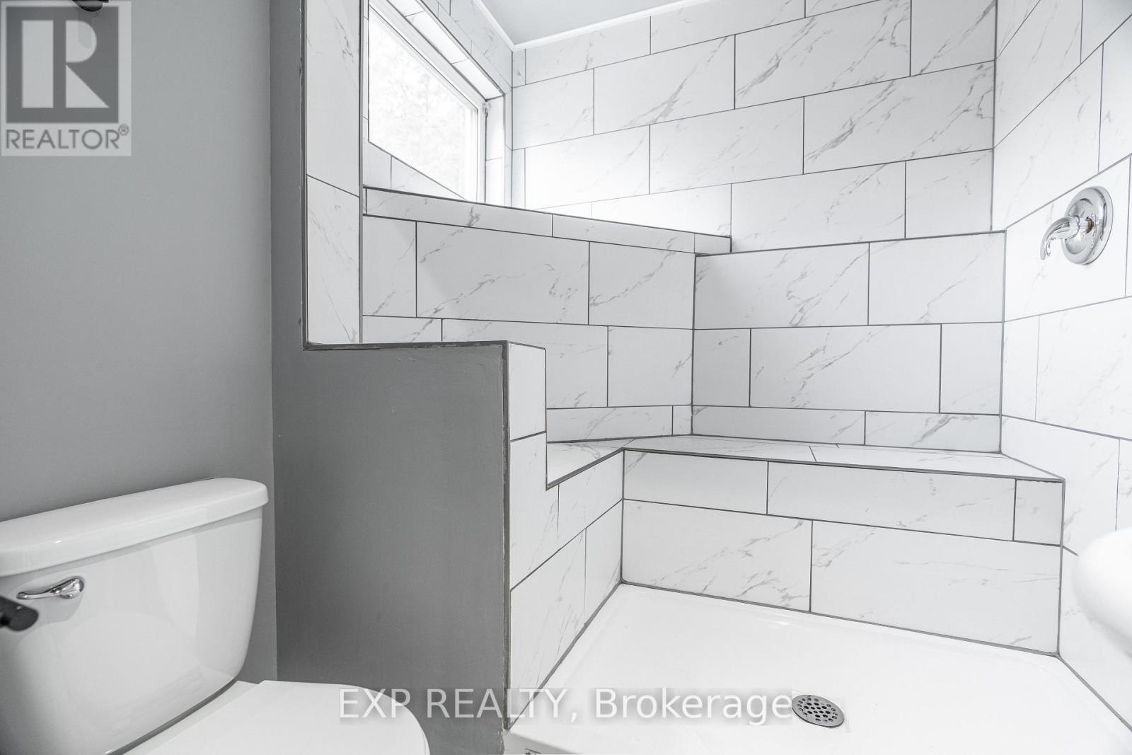 Photo 32 of 354 Spruce Street, London East ON