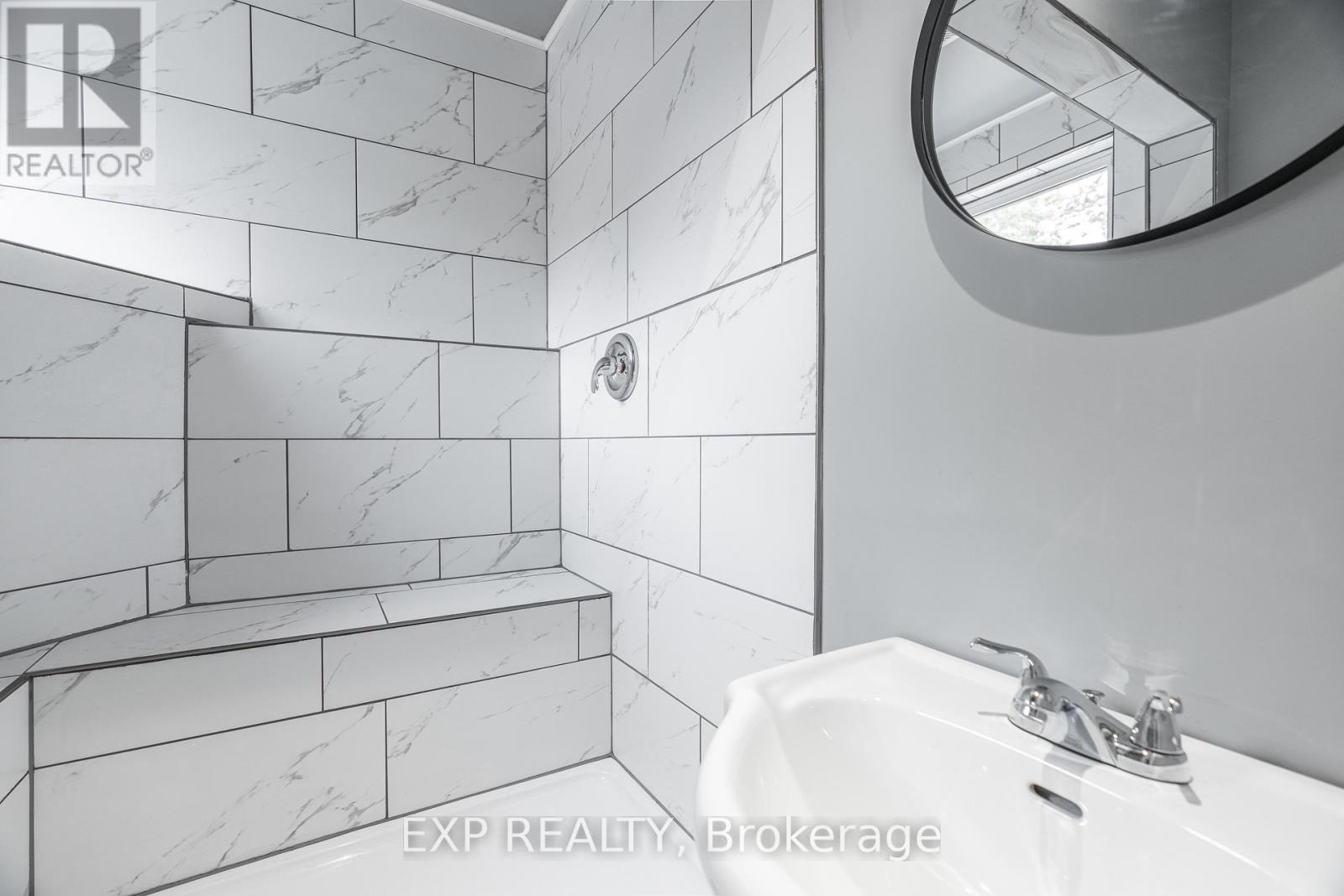 Photo 47 of 354 Spruce Street, London East ON