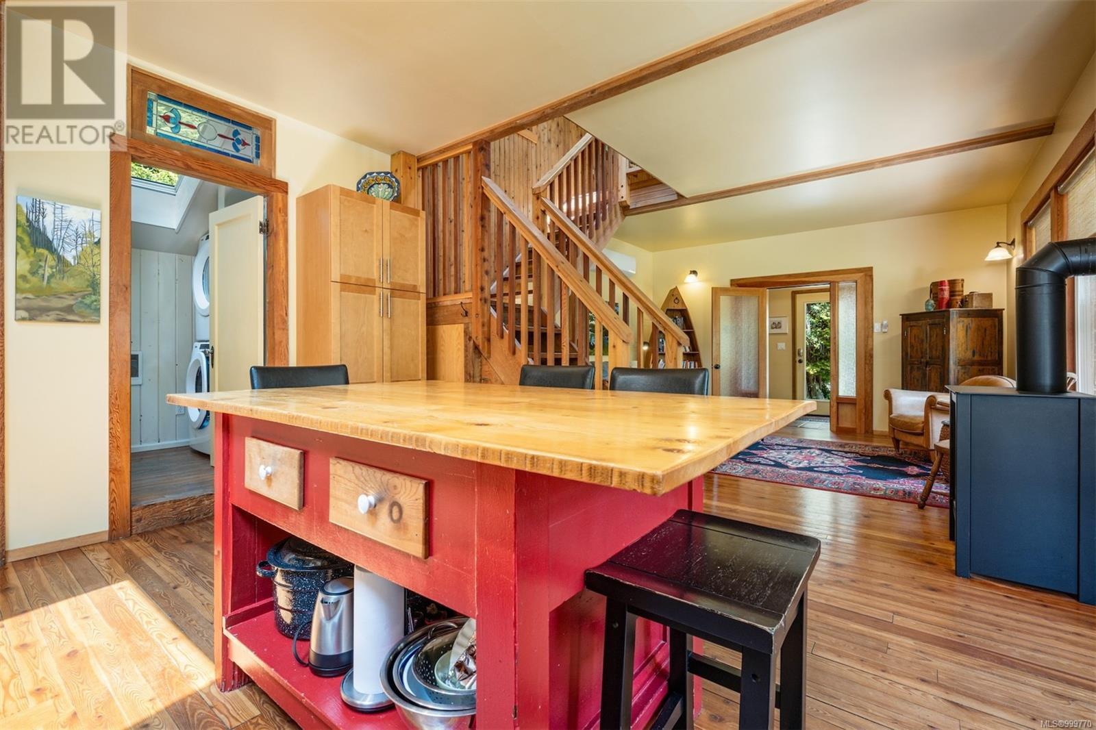1076 Pacific Rim Hwy, Tofino