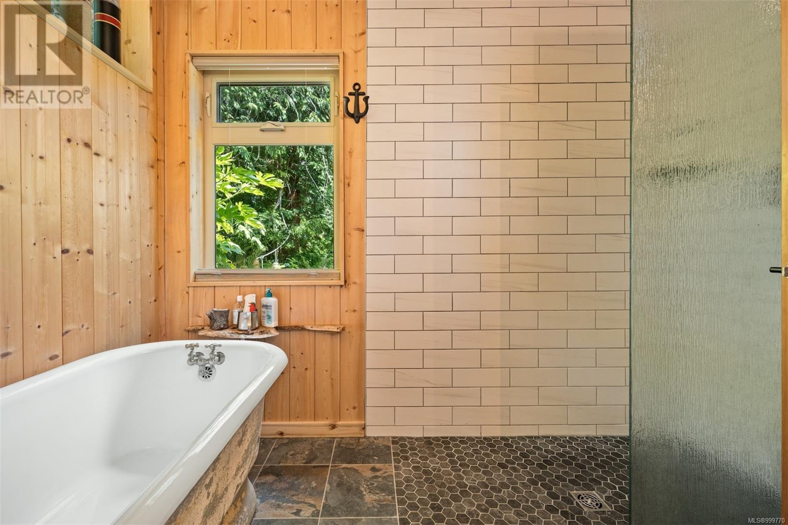 1076 Pacific Rim Hwy, Tofino