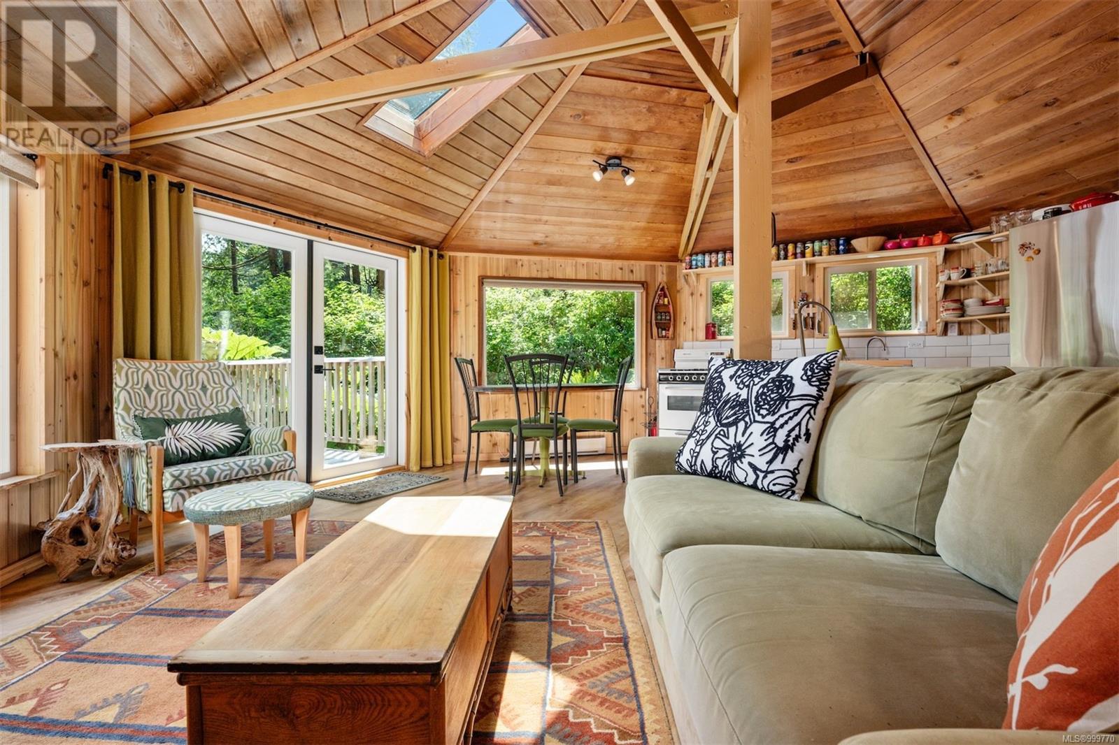 1076 Pacific Rim Hwy, Tofino