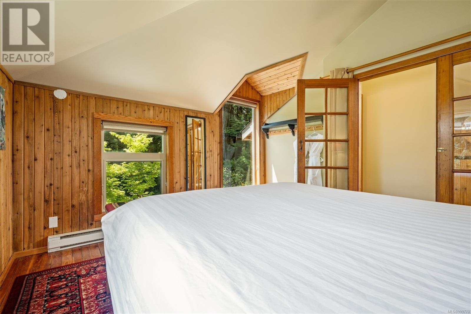 1076 Pacific Rim Hwy, Tofino