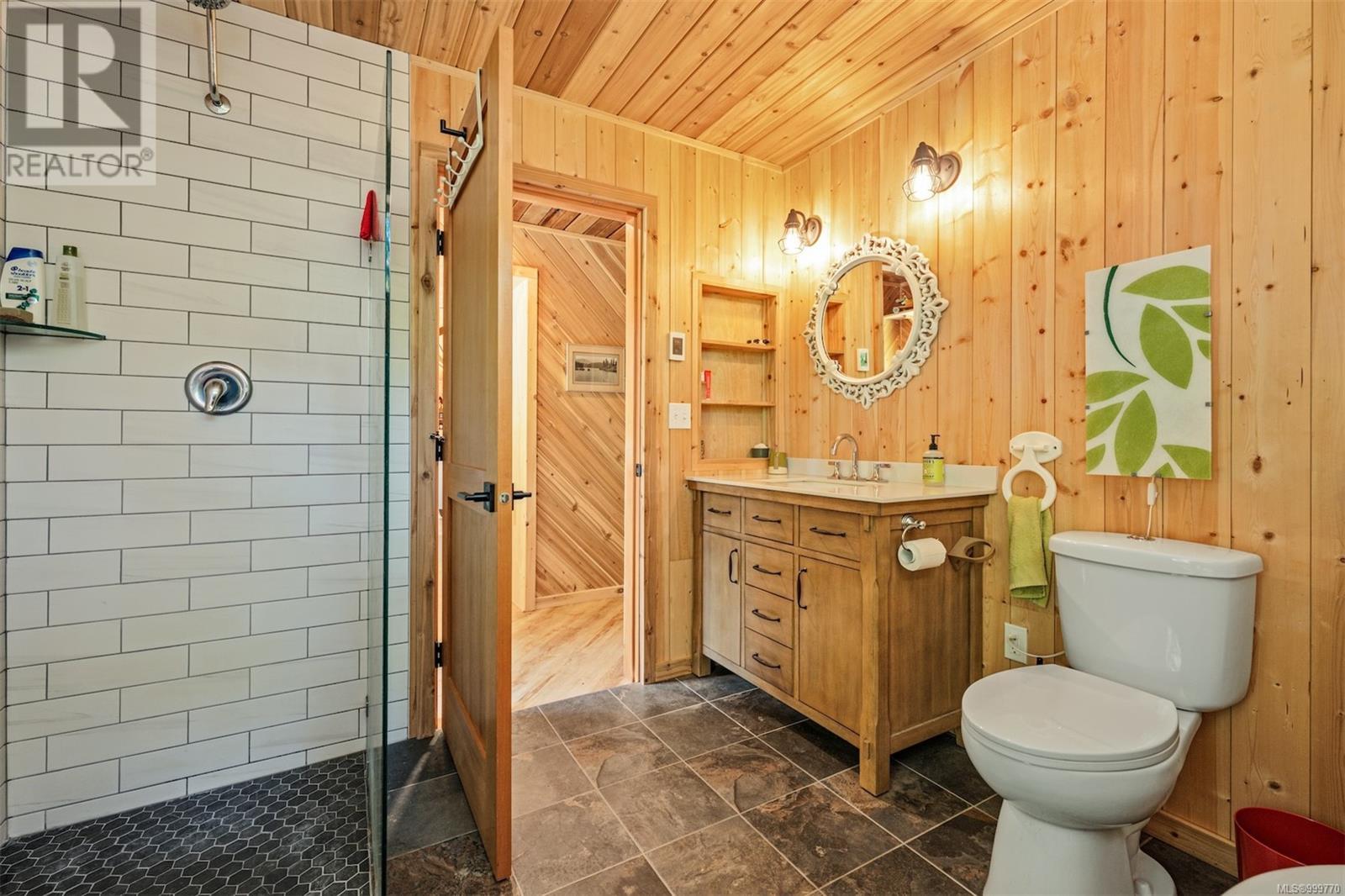 1076 Pacific Rim Hwy, Tofino