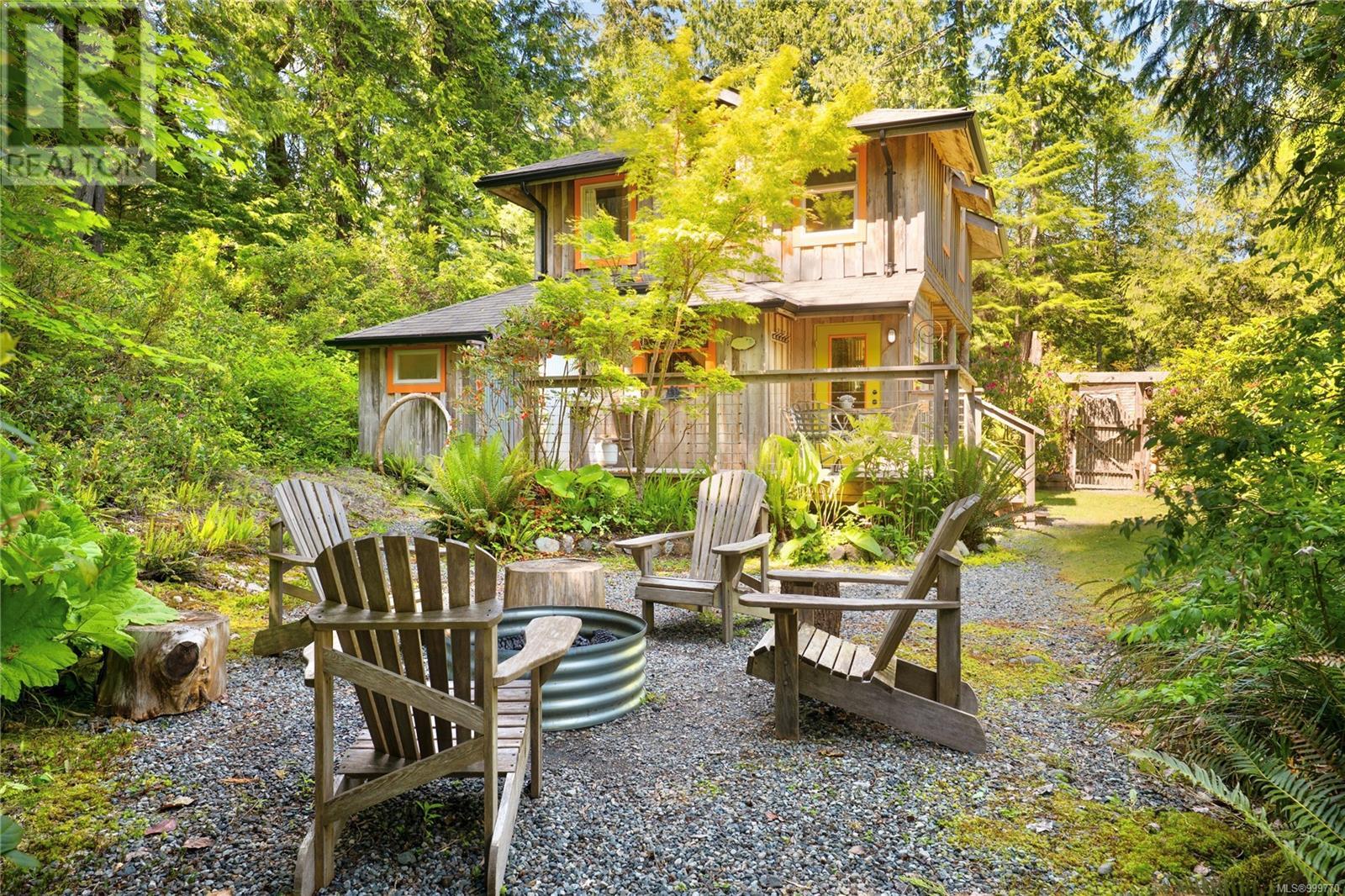 1076 Pacific Rim Hwy, Tofino