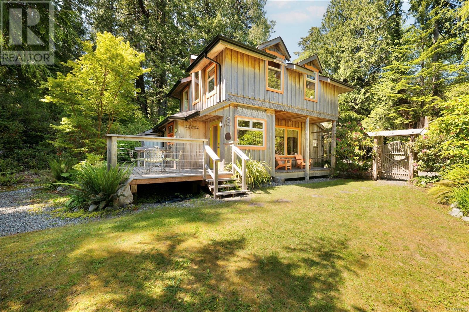 1076 Pacific Rim Hwy, Tofino