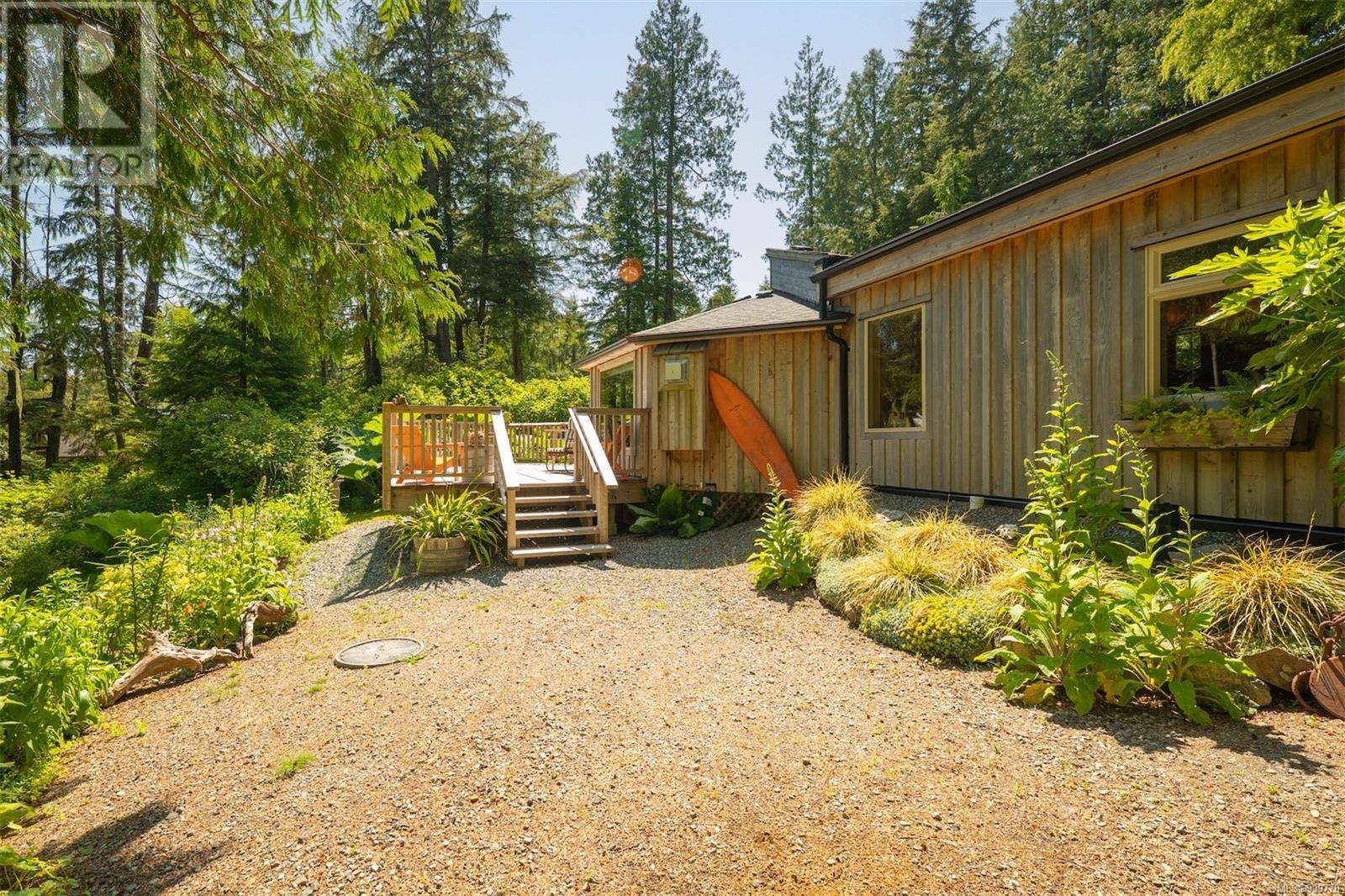 1076 Pacific Rim Hwy, Tofino