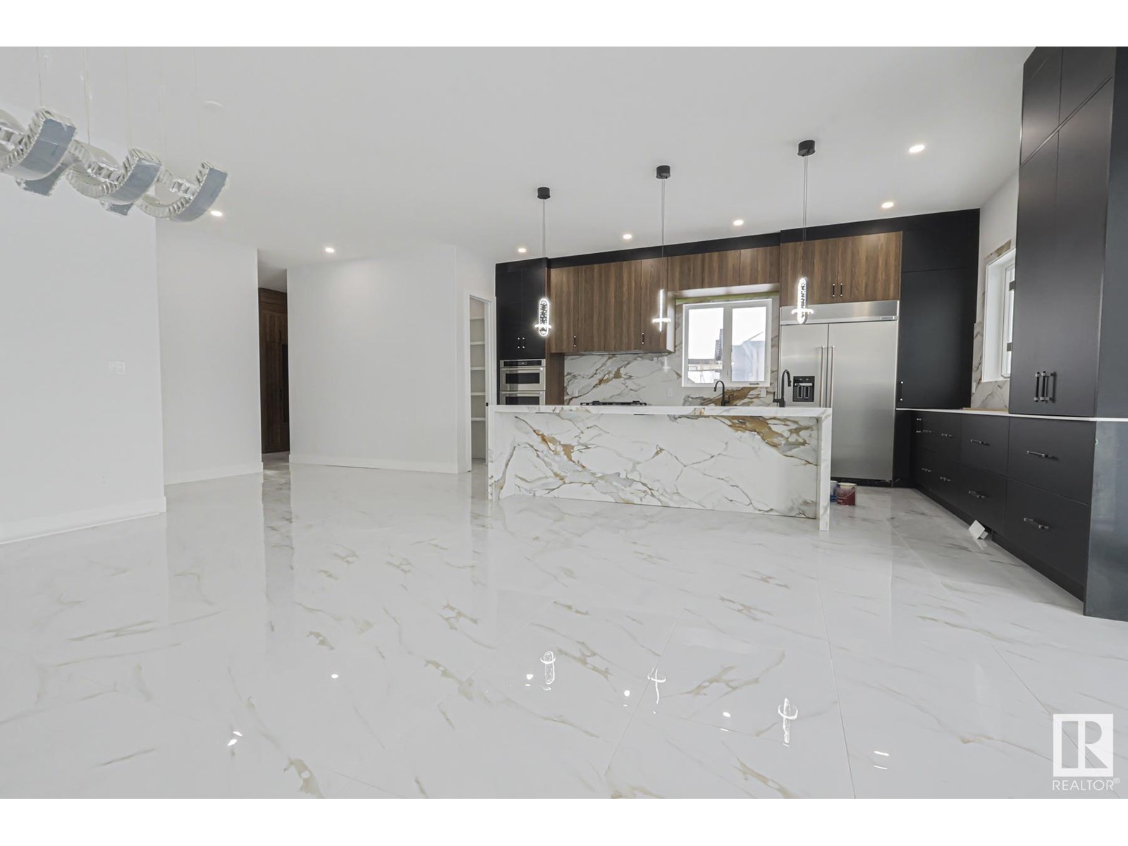 Photo 10 of 122 52367 Rge Road 223, Rural Strathcona County AB