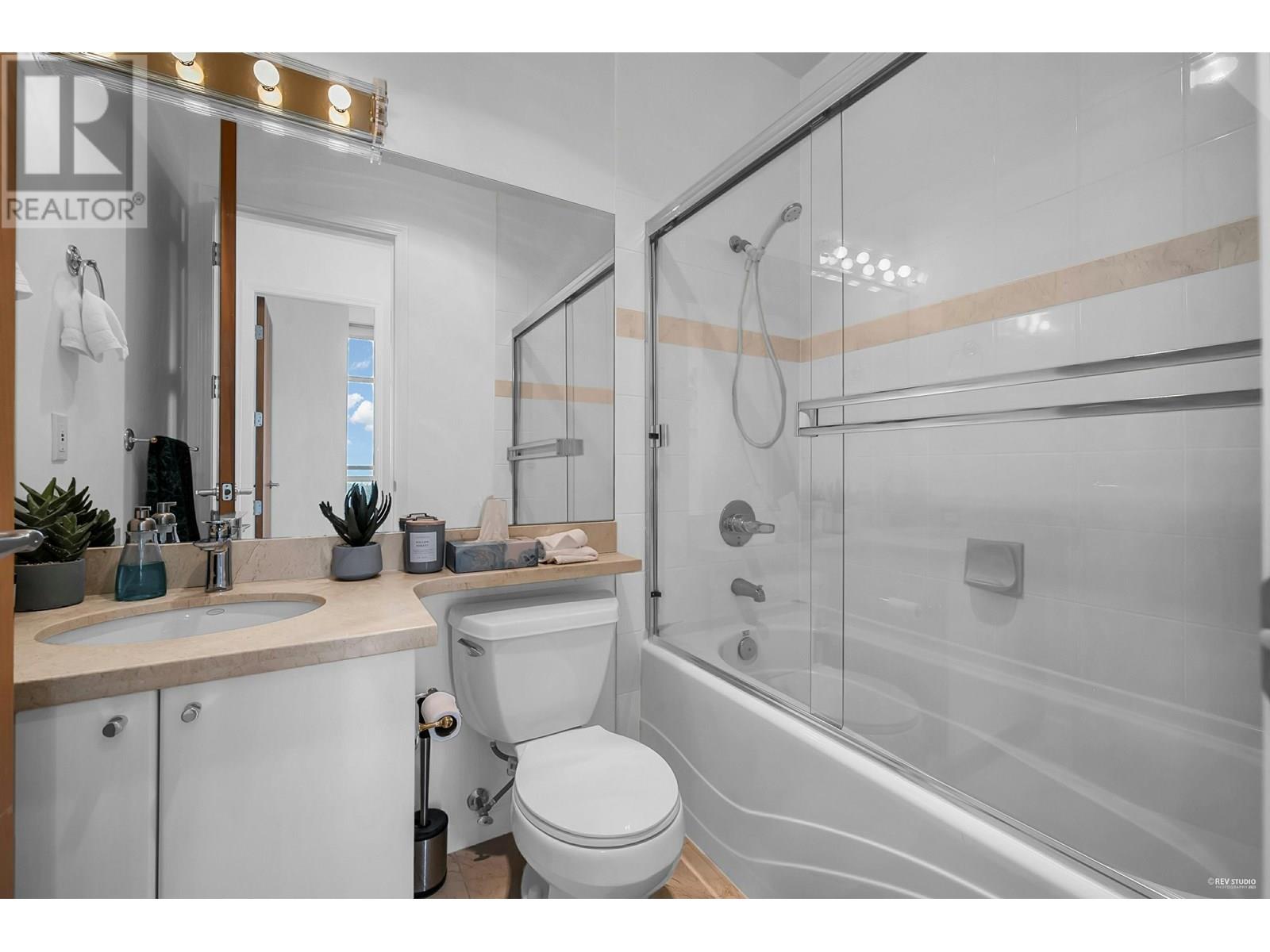 3402 1239 W GEORGIA STREET, Vancouver
