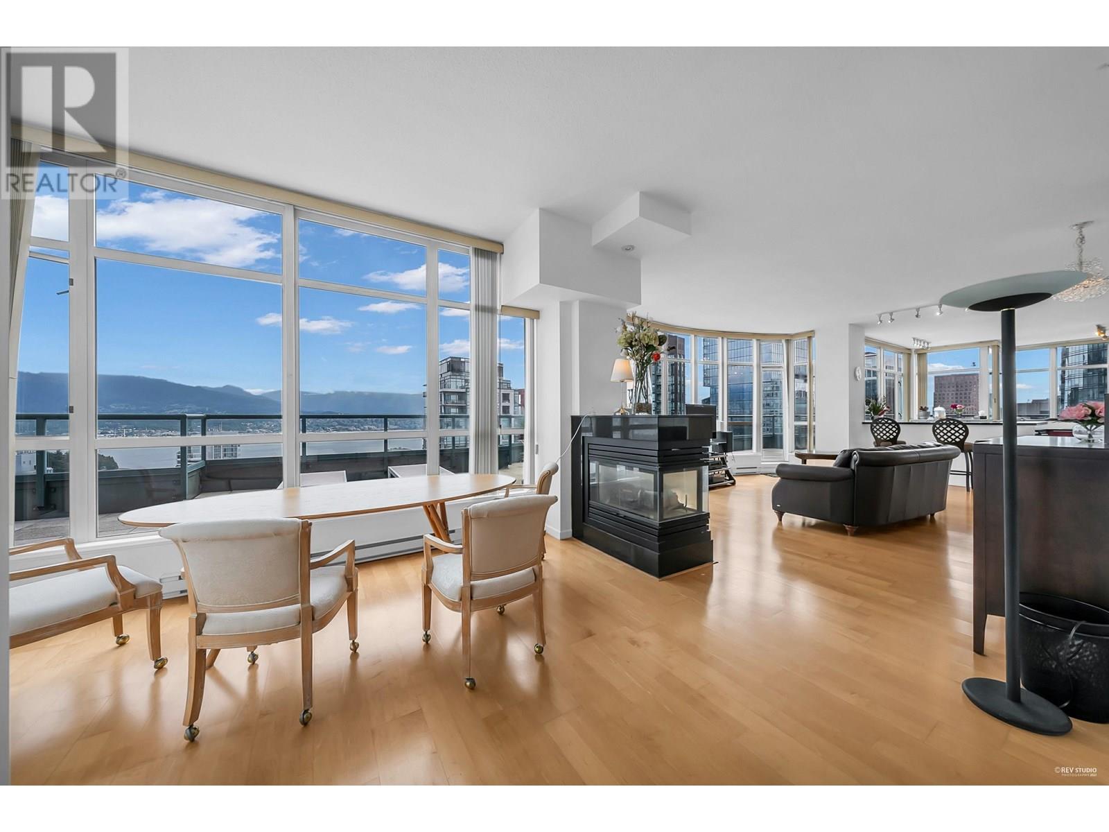 3402 1239 W GEORGIA STREET, Vancouver