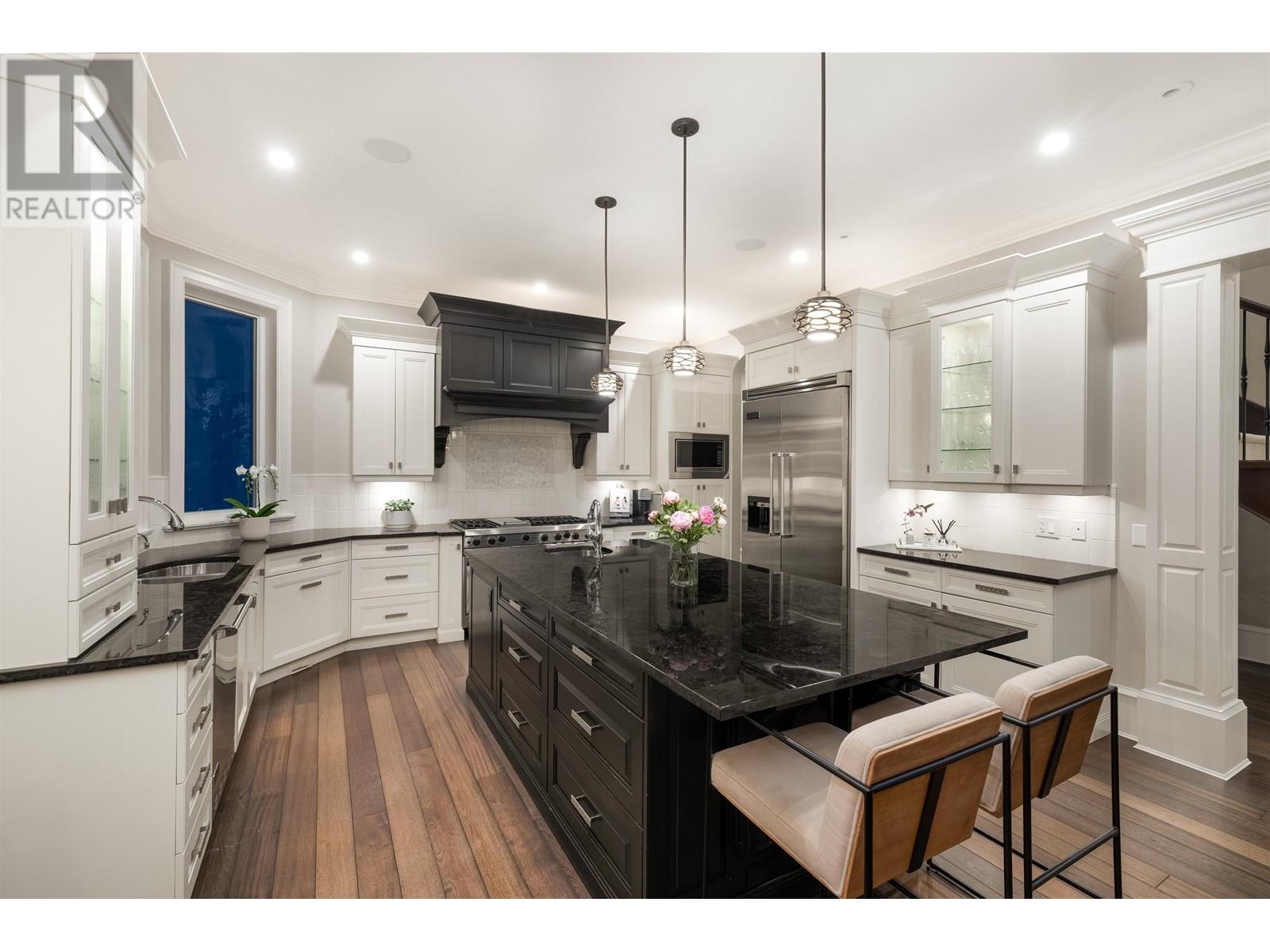 Photo 7 of 860 Jackson Way, Delta BC