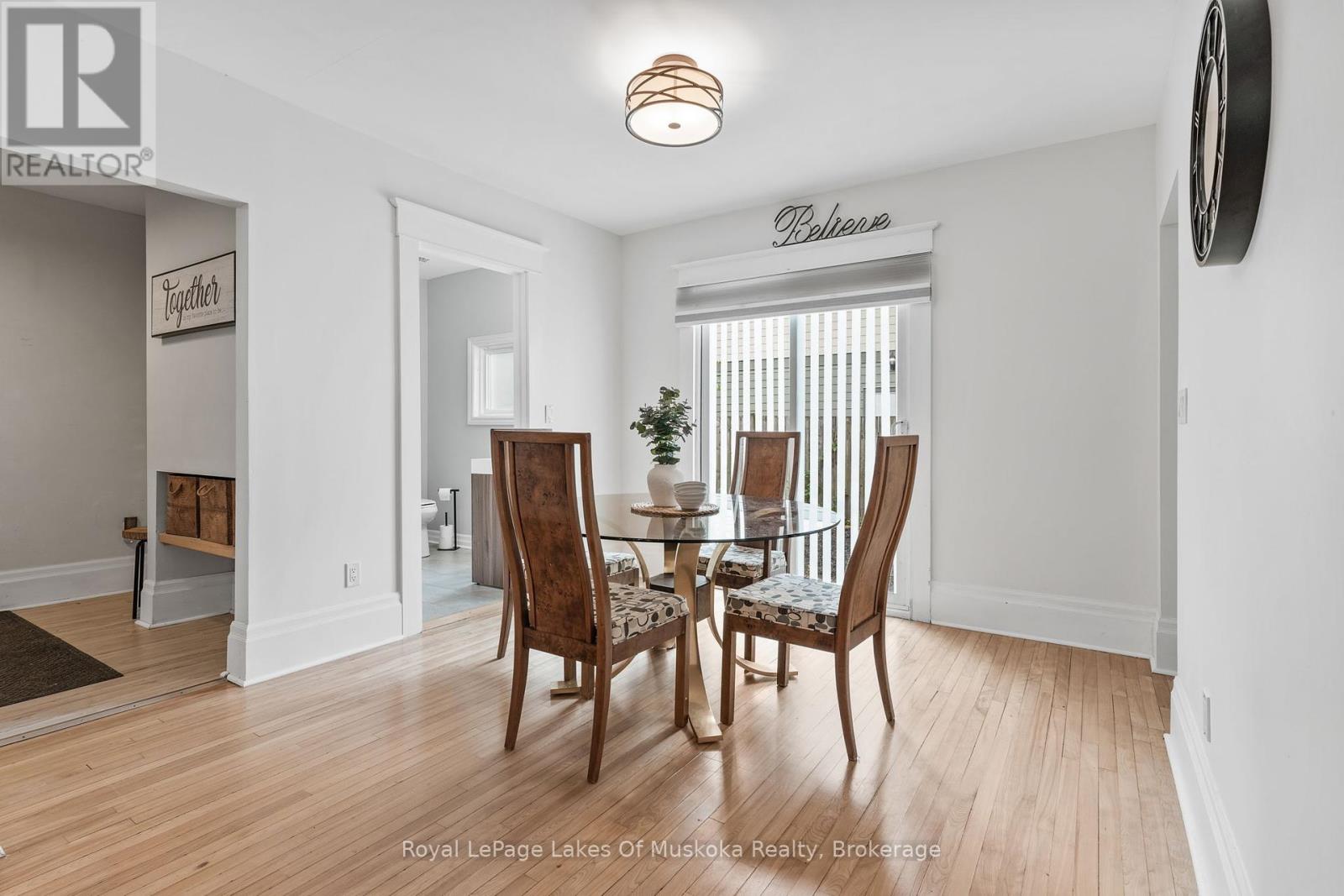 Photo 17 of 8 North Road, Lake Of Bays ON