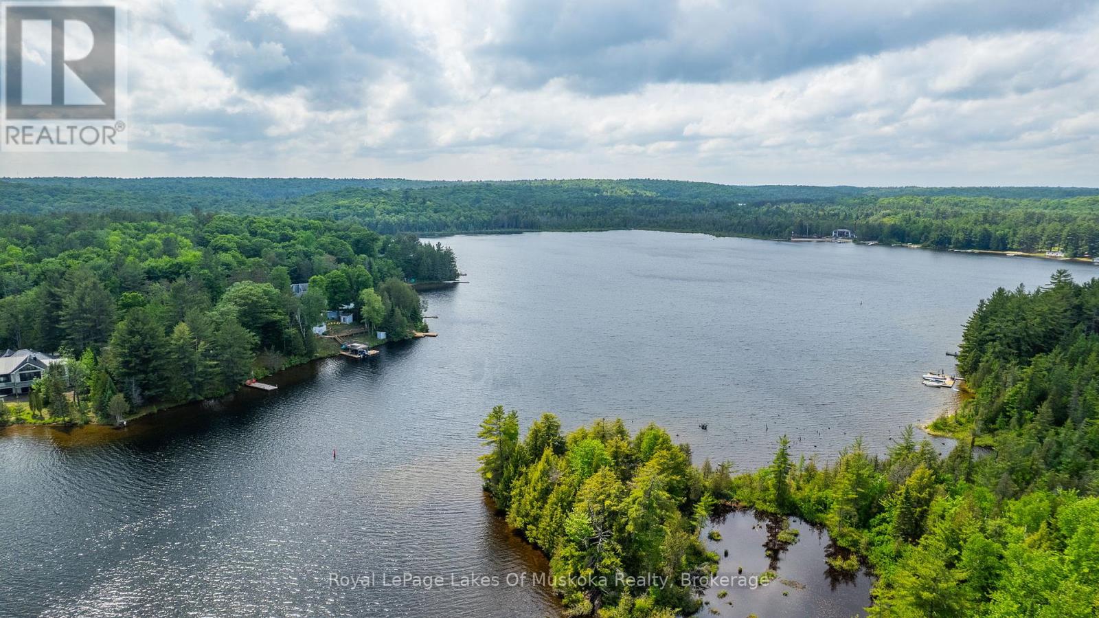 Photo 47 of 8 North Road, Lake Of Bays ON