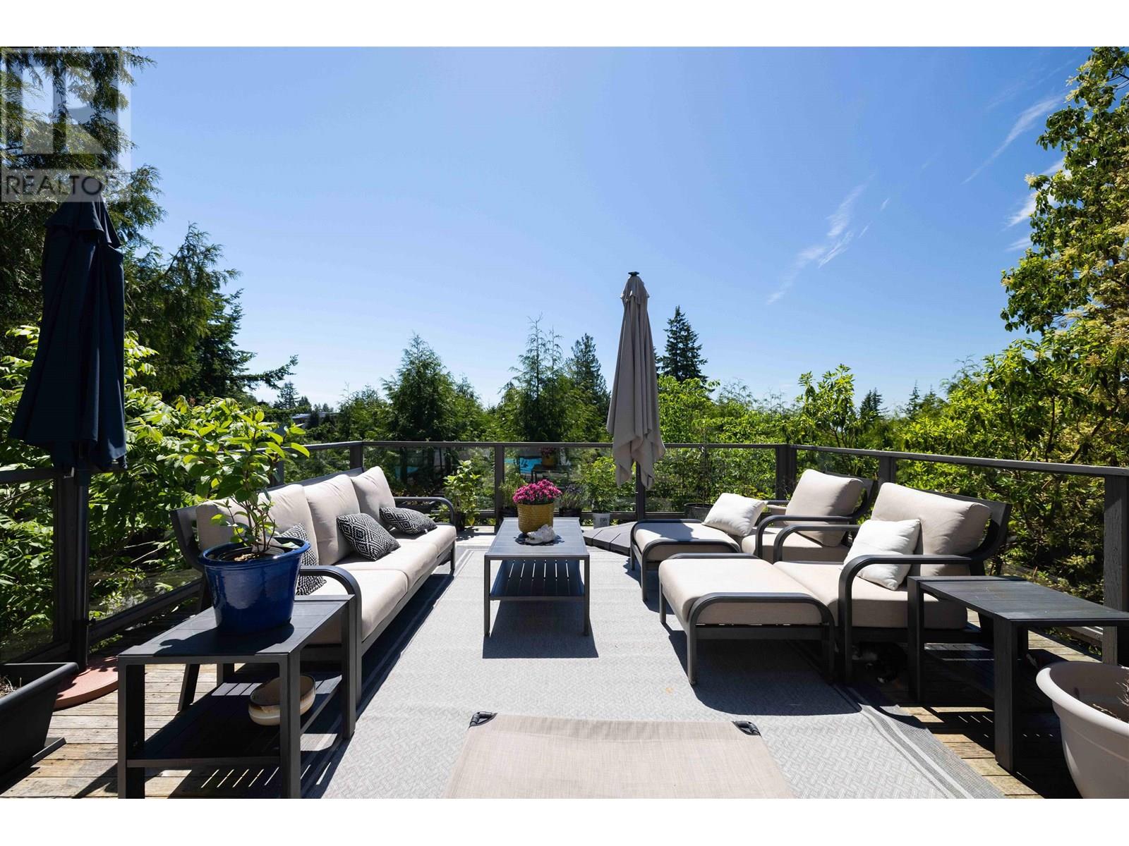 Photo 1 of 4605 Woodgreen Drive, West Vancouver BC