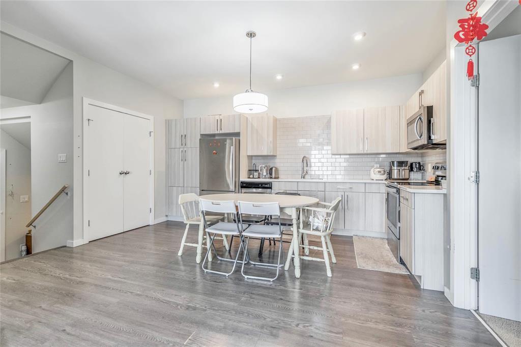 Photo 17 of 731 1355 Lee Boulevard, Winnipeg MB