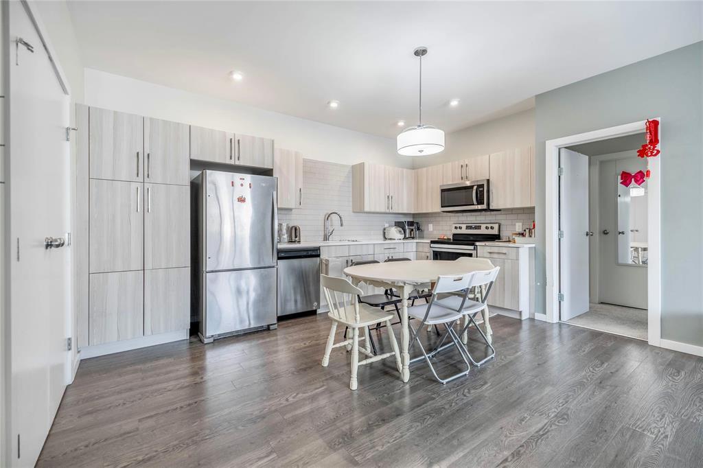 Photo 5 of 731 1355 Lee Boulevard, Winnipeg MB