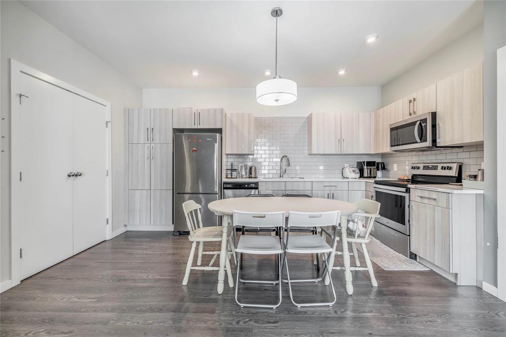 Photo 6 of 731 1355 Lee Boulevard, Winnipeg MB