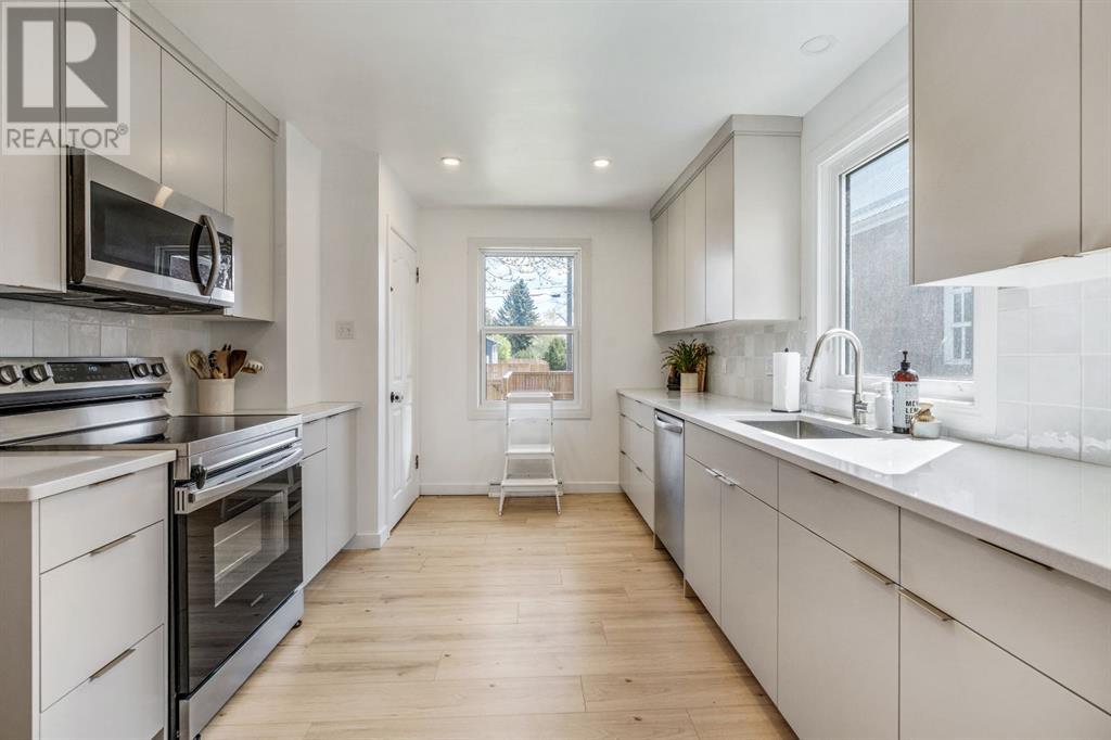 Single Family House Bungalow for Sale in   Street S Victoria Park Lethbridge 
