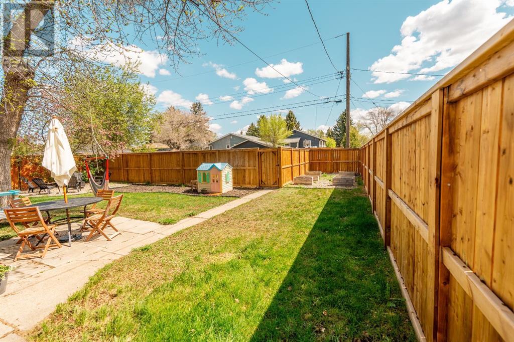 Single Family House Bungalow for Sale in   Street S Victoria Park Lethbridge 