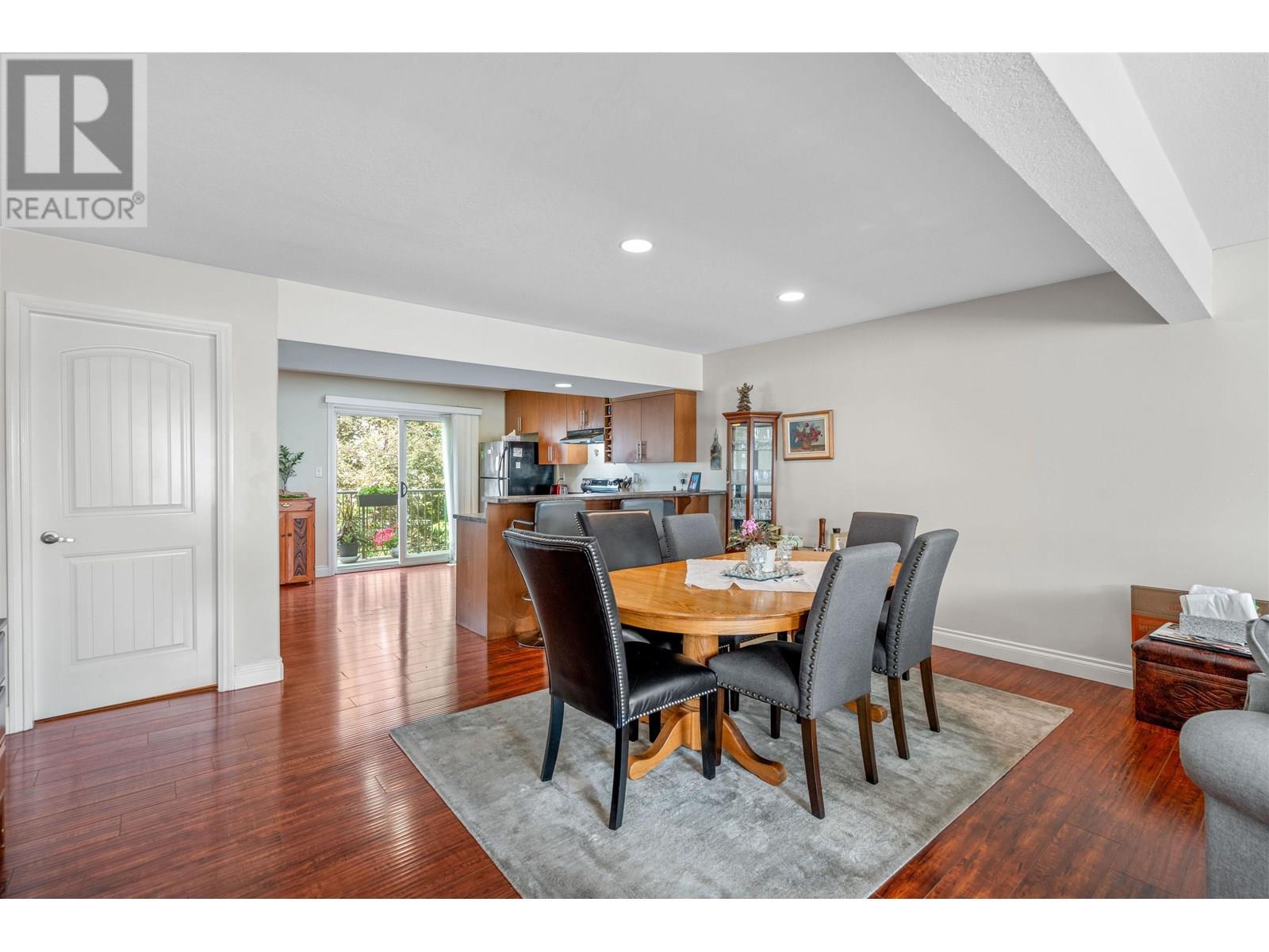 Photo 10 of 116 4404 5th Avenue, Prince George BC