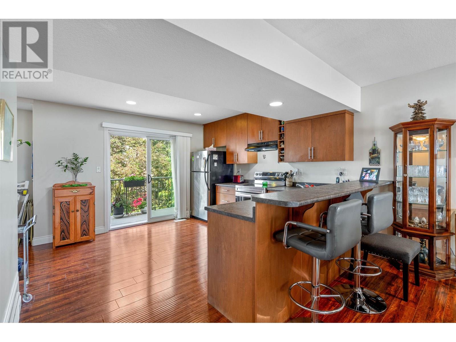 Photo 4 of 116 4404 5th Avenue, Prince George BC