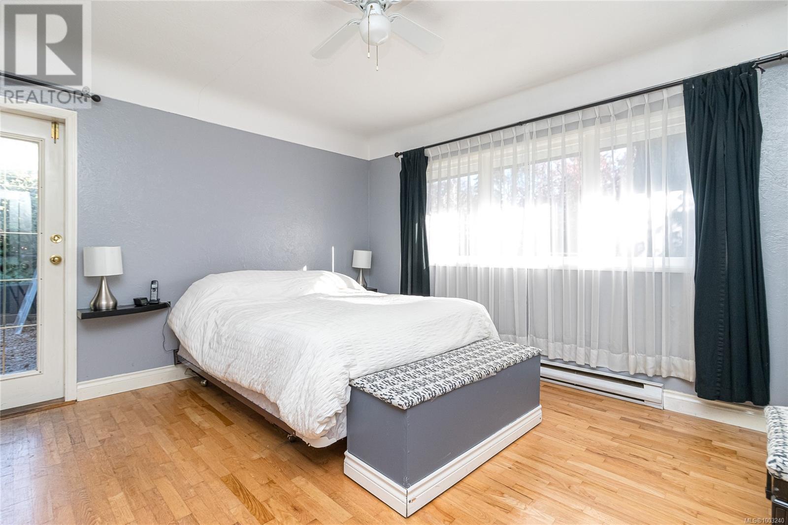  886 Cunningham Road, Esquimalt