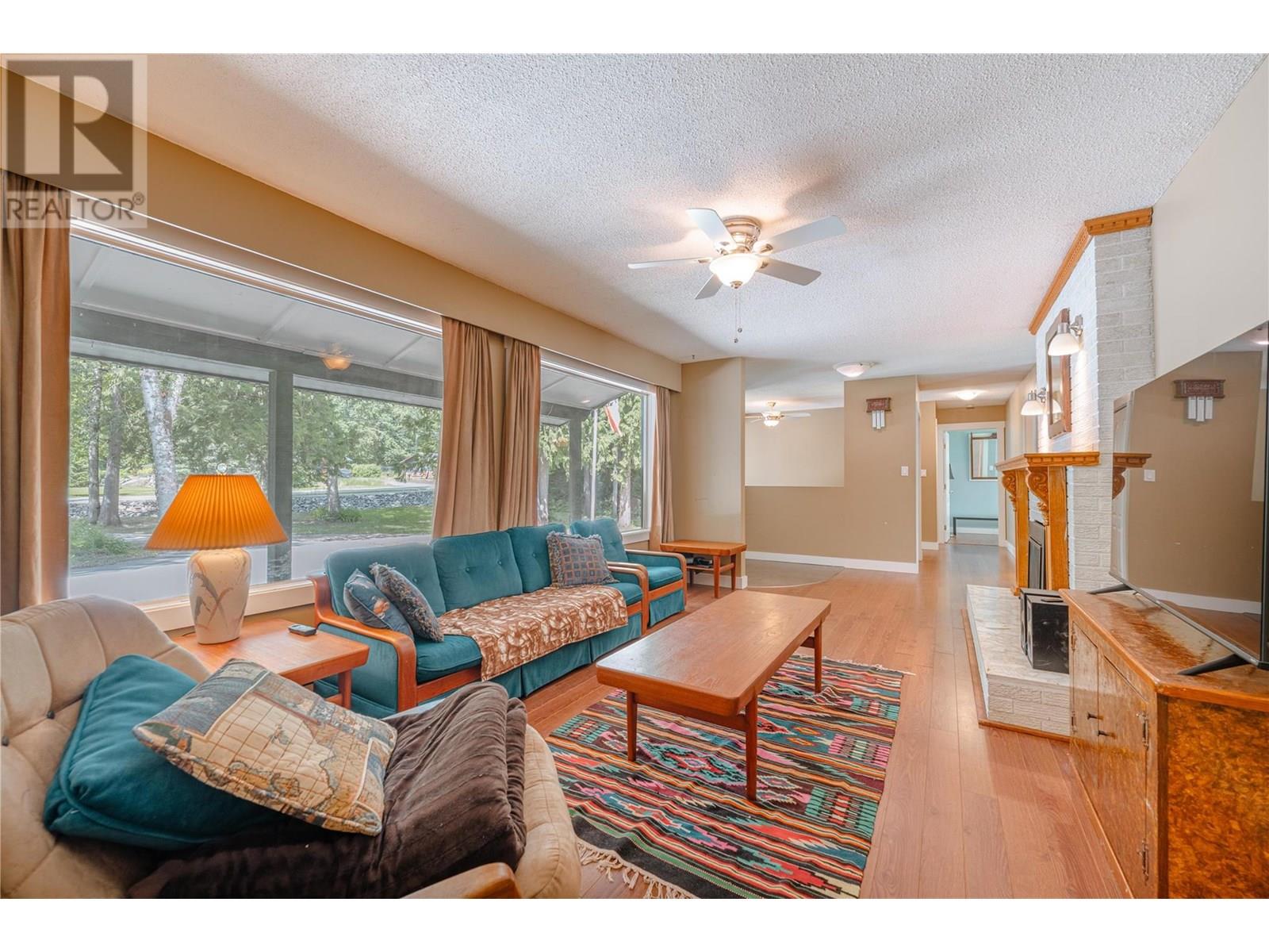 1557 Nichol Road, Revelstoke