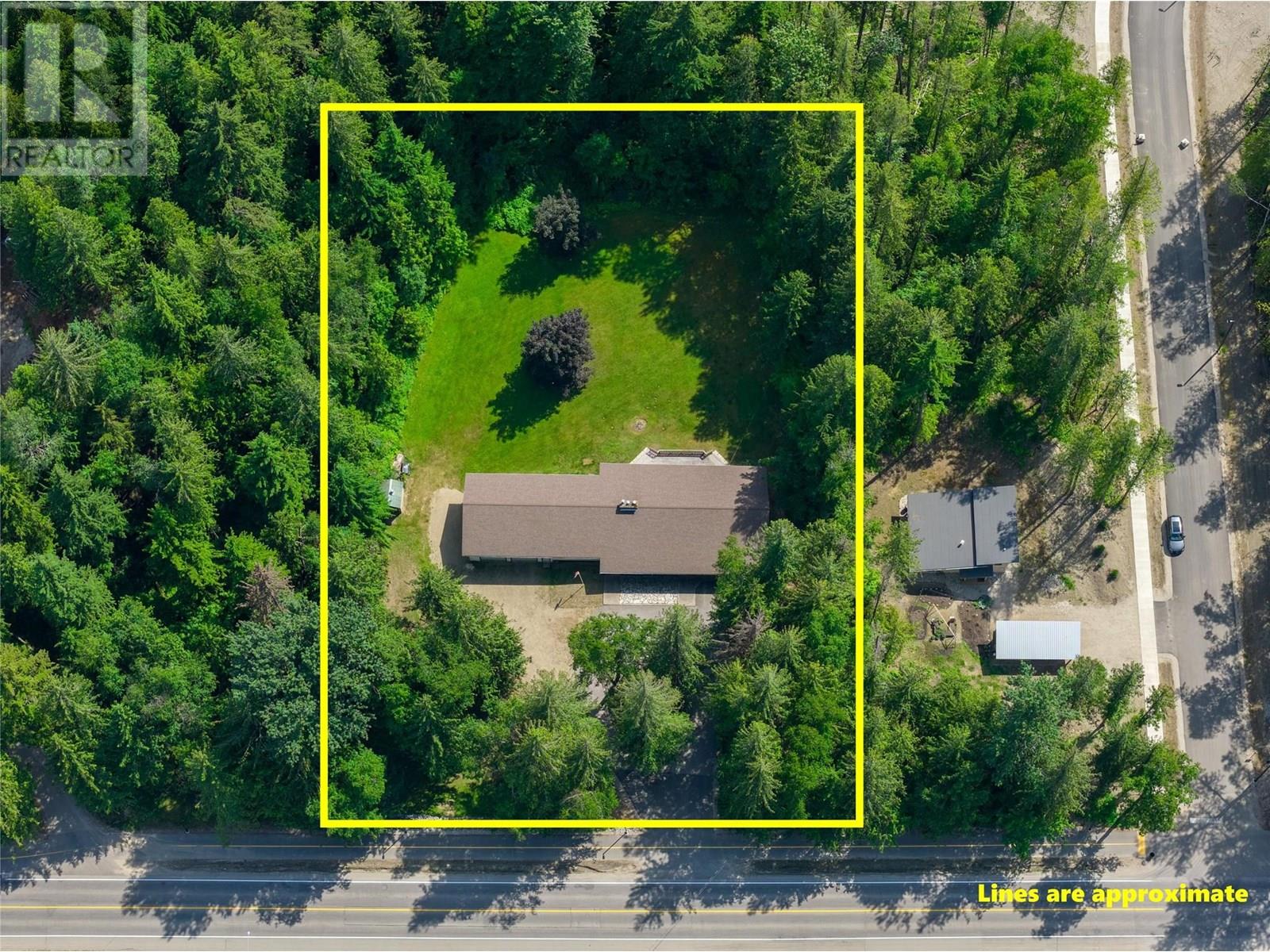 1557 Nichol Road, Revelstoke