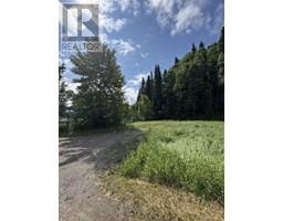 Kitchen of 3831 W KENWORTH ROAD · Prince George, BC