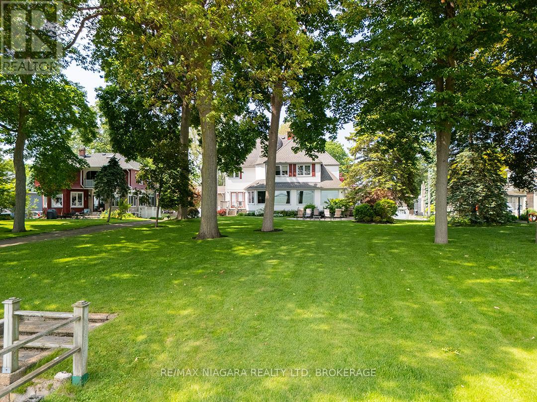 Photo 2 of 101 Tennessee Avenue, Port Colborne ON