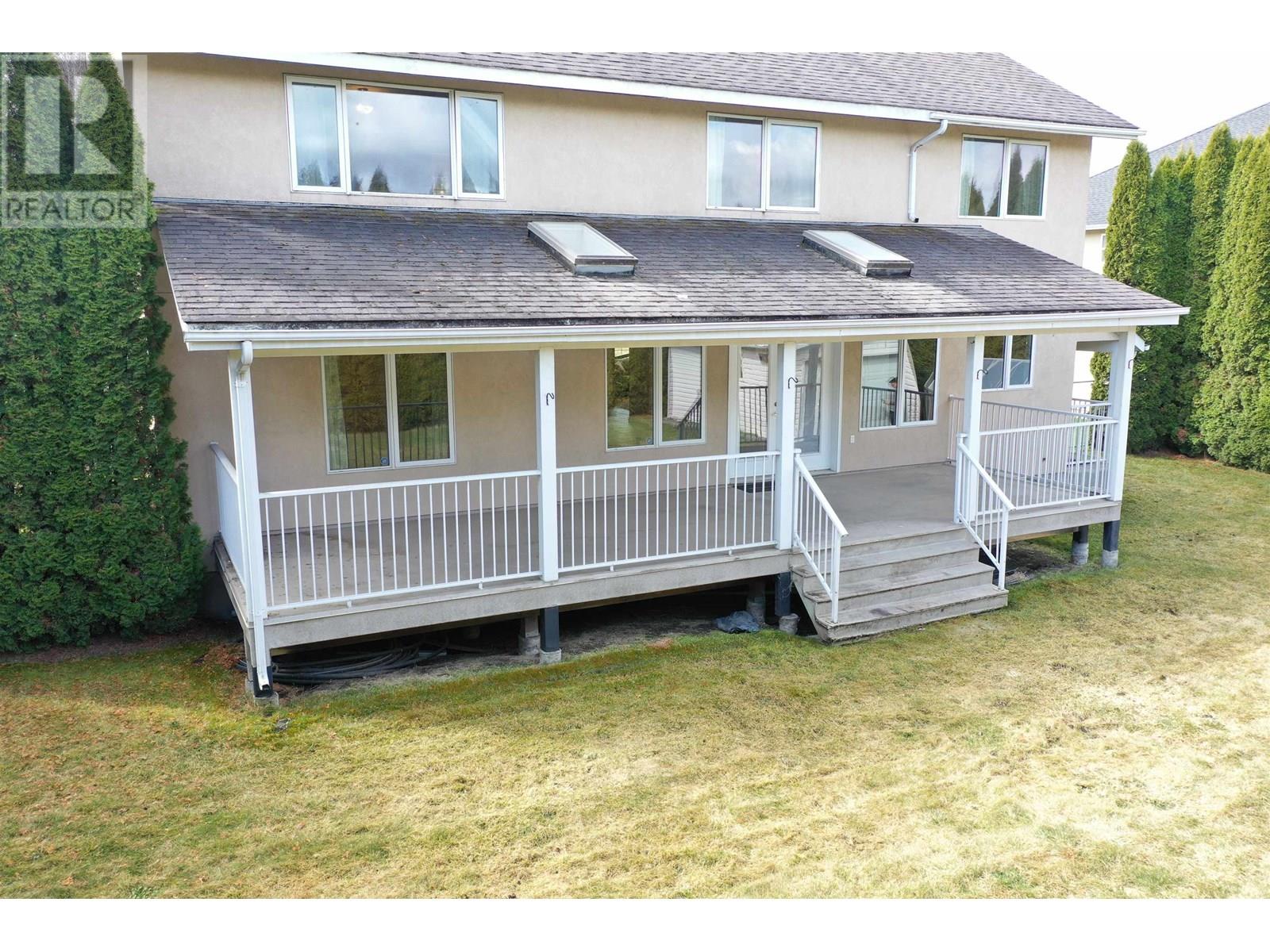 142 LOWE STREET, Quesnel