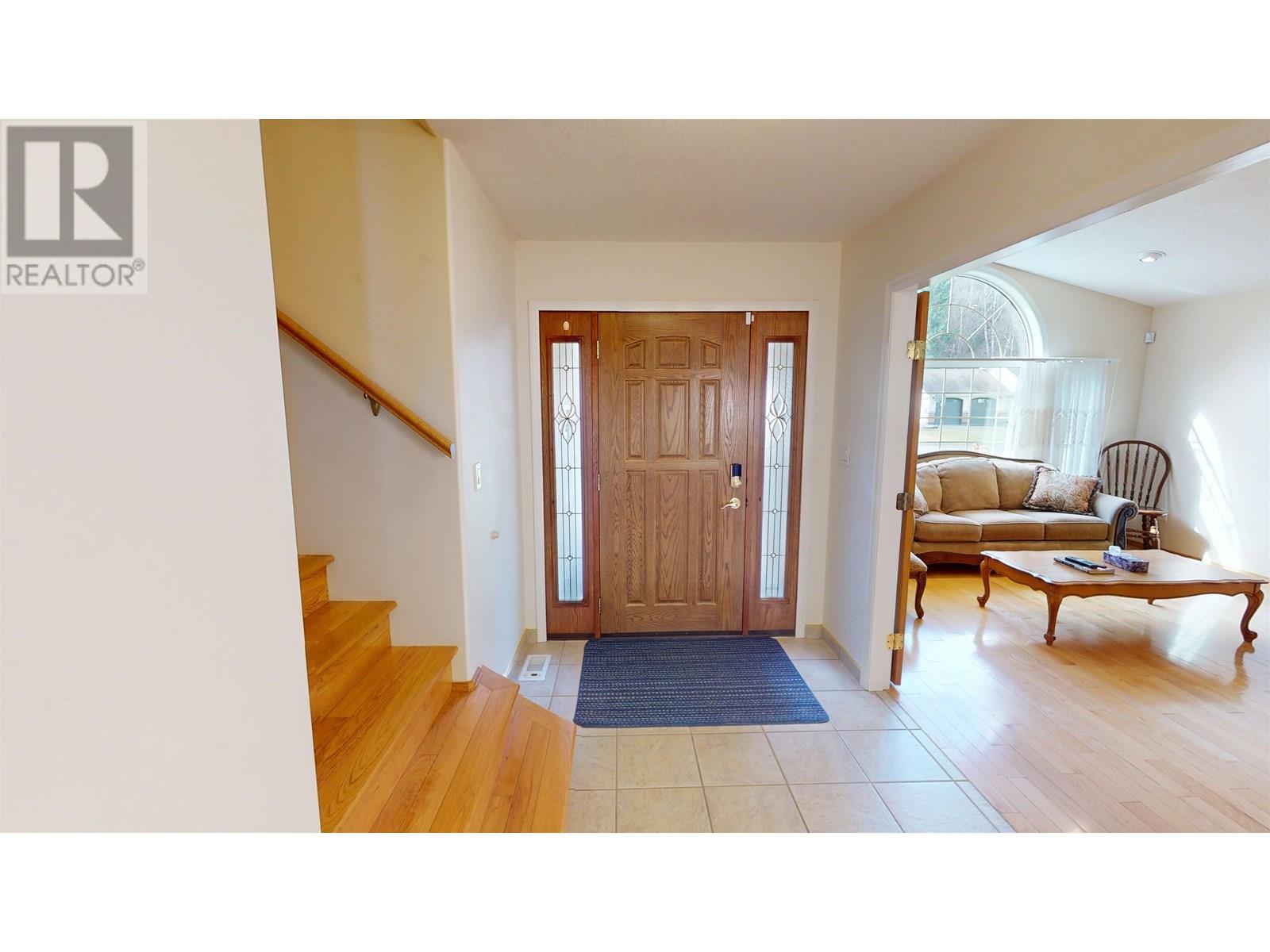 142 LOWE STREET, Quesnel