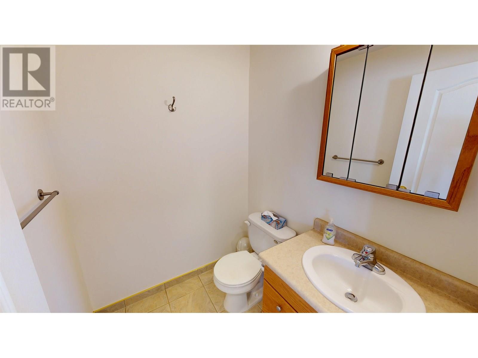 142 LOWE STREET, Quesnel