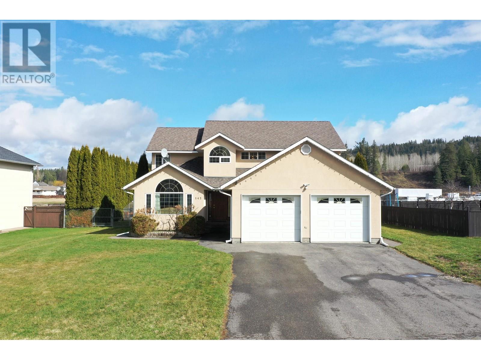 142 LOWE STREET, Quesnel