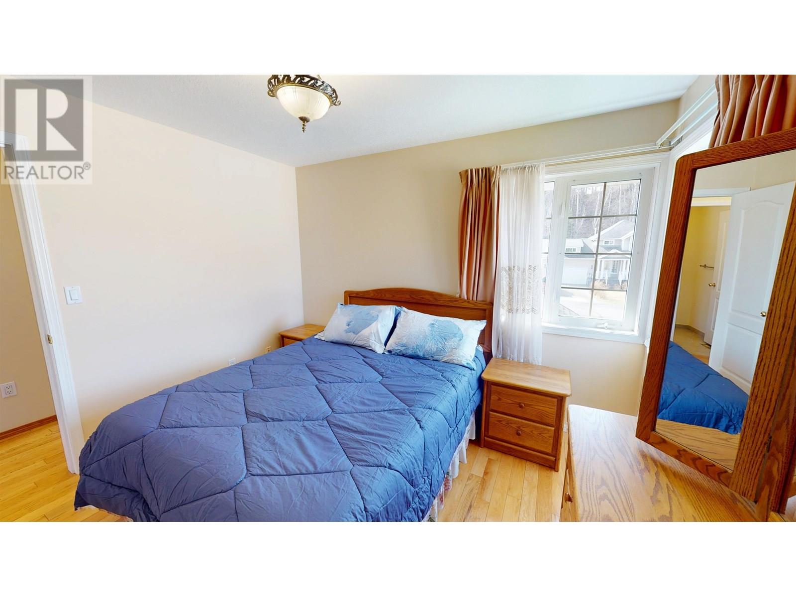 142 LOWE STREET, Quesnel