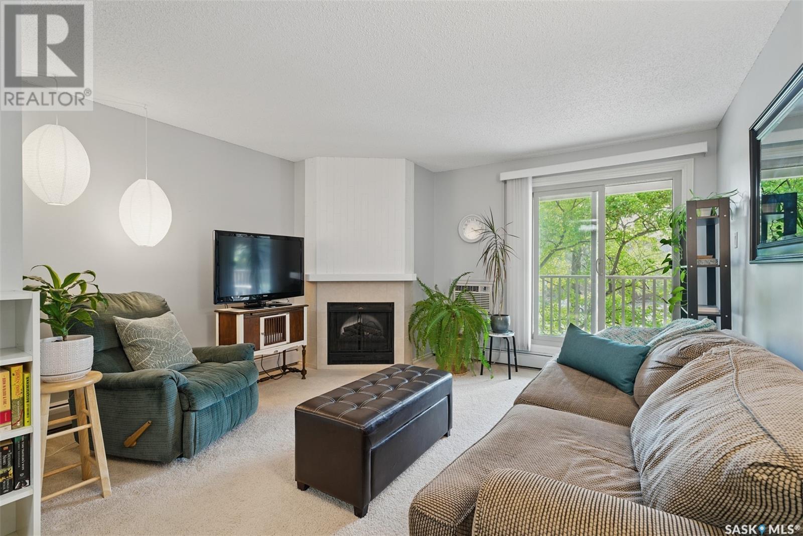 Single Family House Low rise for Sale in H  McKercher DRIVE Saskatoon 