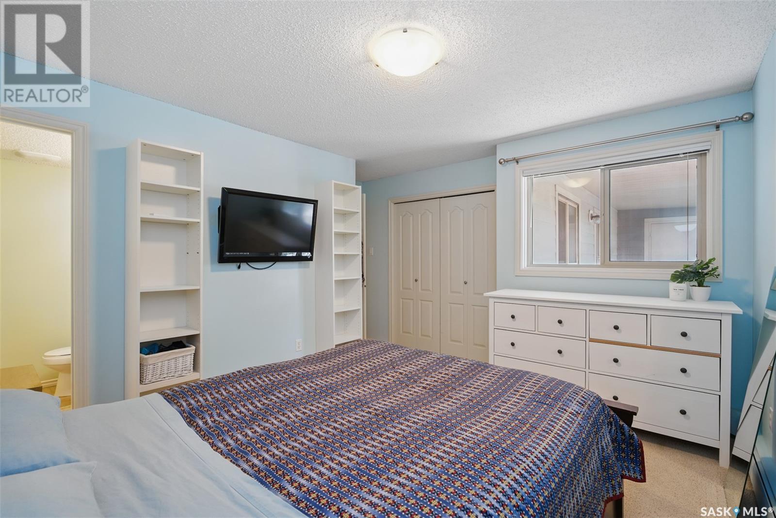 Single Family House Low rise for Sale in H  McKercher DRIVE Saskatoon 