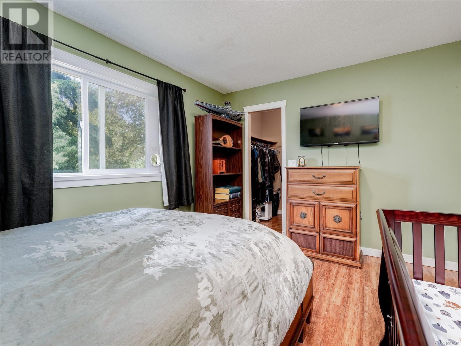 2670 Claude Rd, Langford