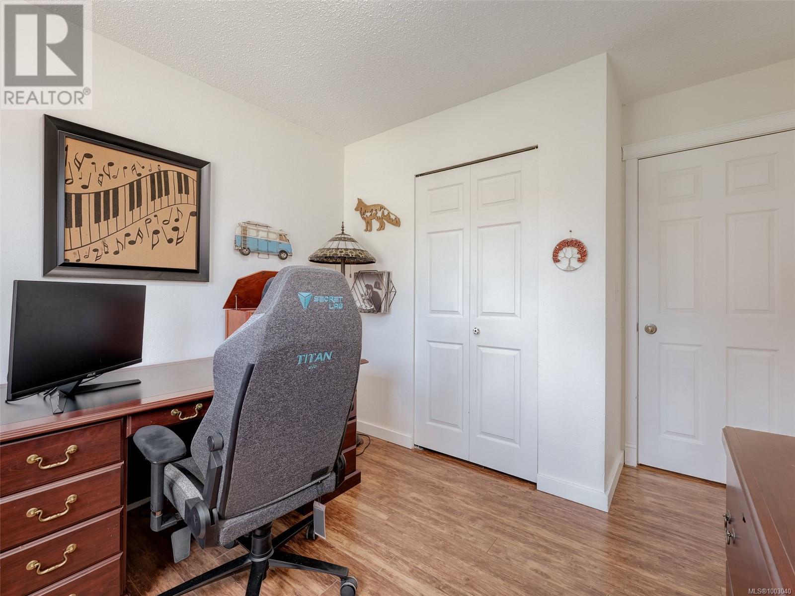 2670 Claude Rd, Langford