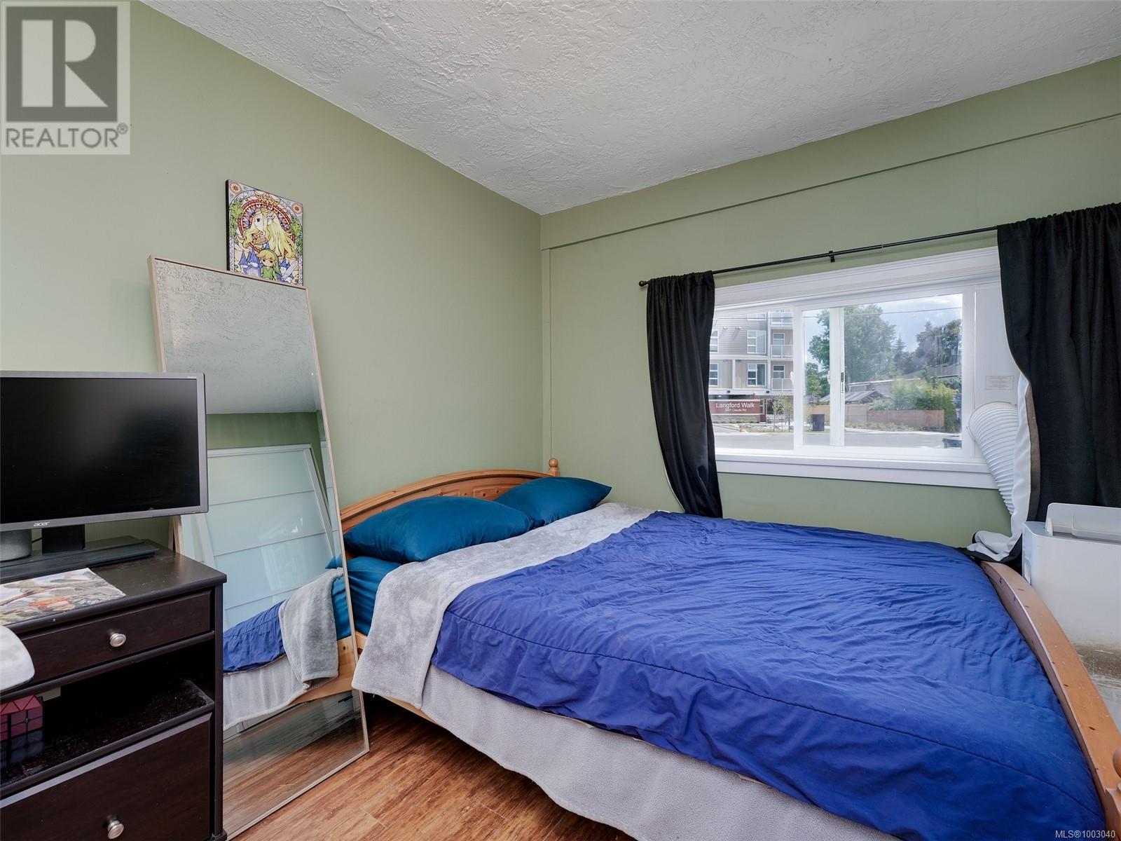 2670 Claude Rd, Langford