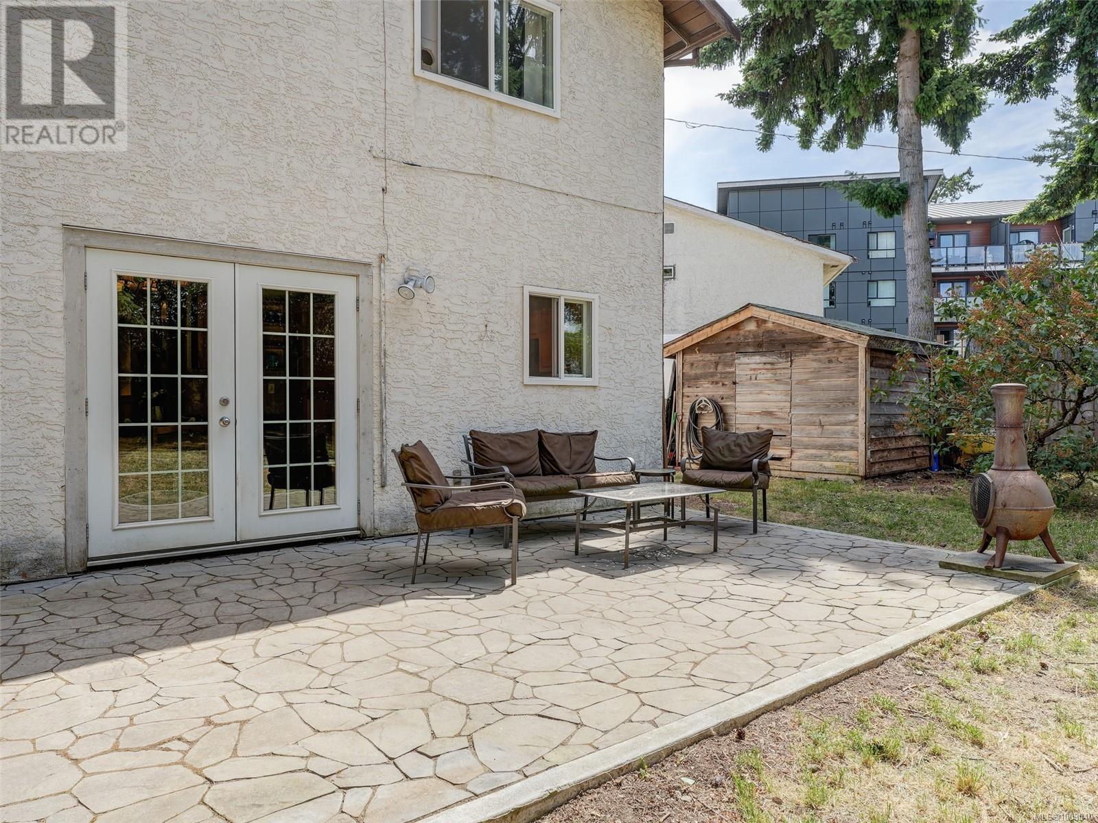 2670 Claude Rd, Langford